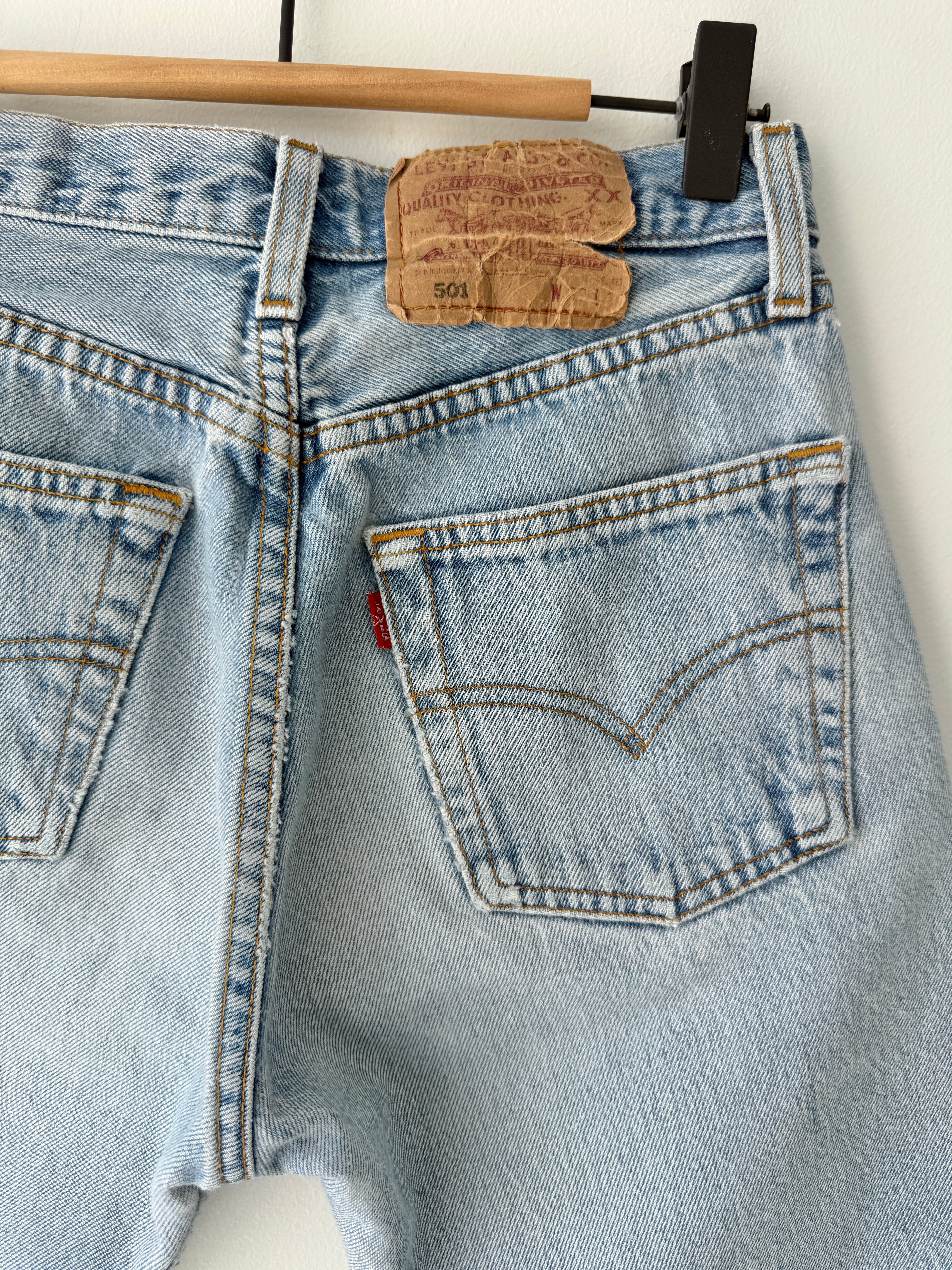 Soft shorts W25 L13 vintage Levis 501 24/25” measured waist light faded blue 501s amazing fade 90s denim
