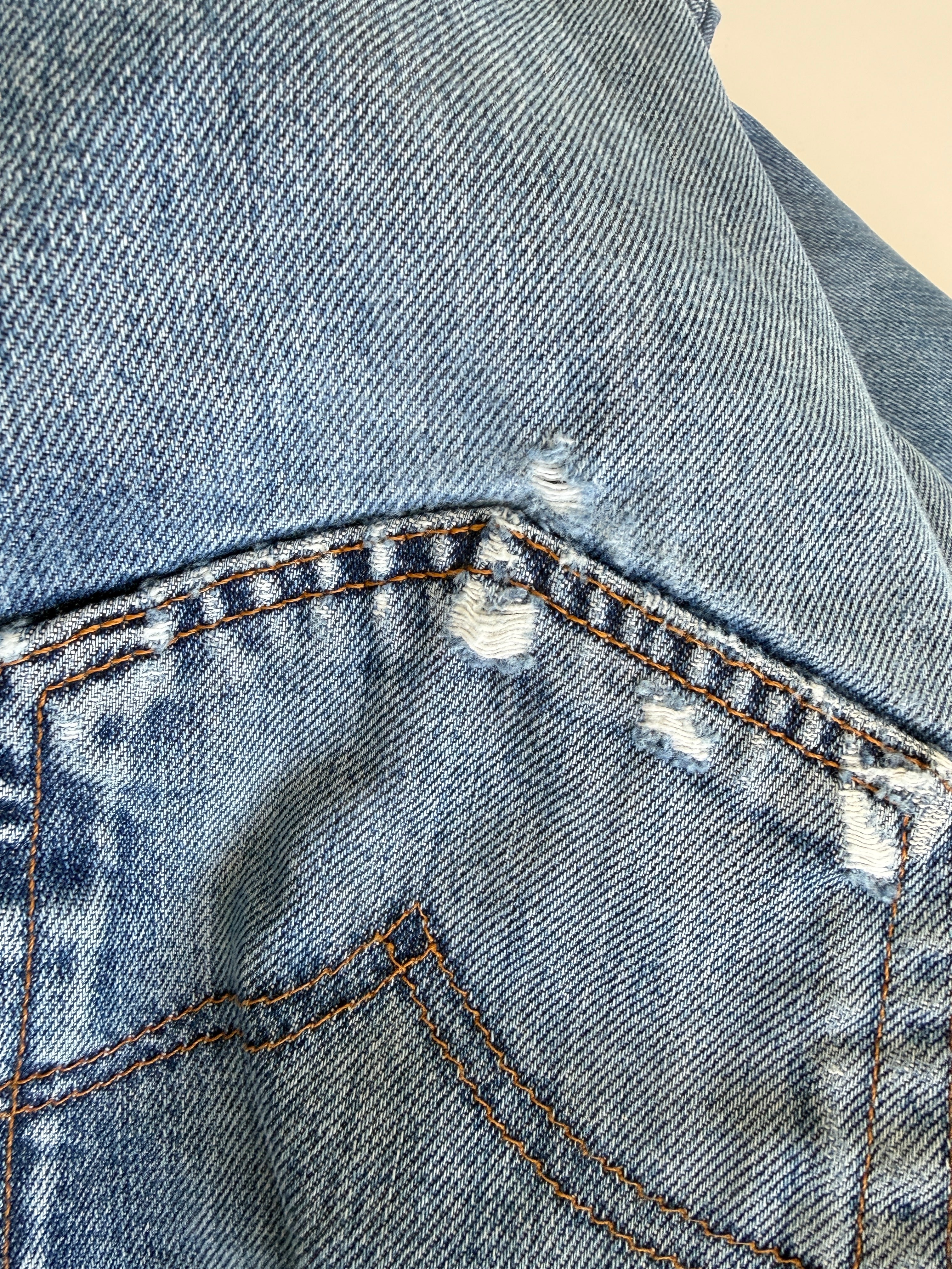 Soft W29 L28 vintage Levis 501 28/29” measured indigo dark blue faded denim Y2K Levi’s 501s