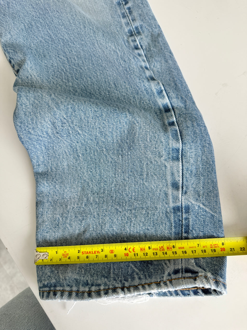 W31 L32 vintage Levis 501 30/31” measured light faded blue denim 70’s 501s USA button 6