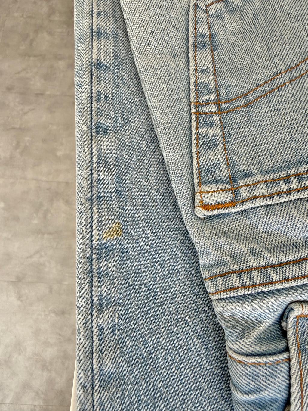W27 L31 vintage Levis 501 26/27” measured waist light blue faded  90s USA 501s