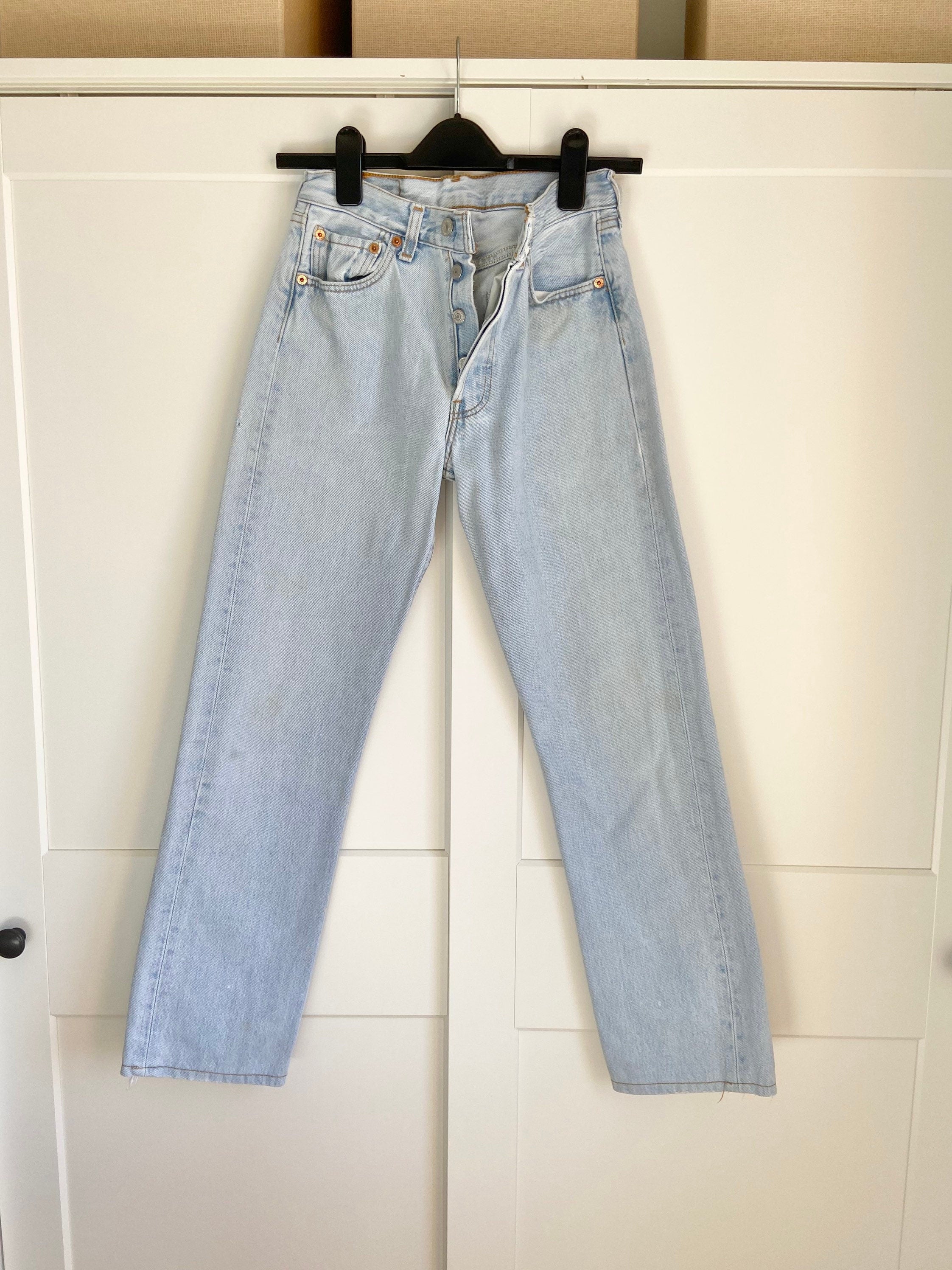 Vintage levis 501 26” made in Spain