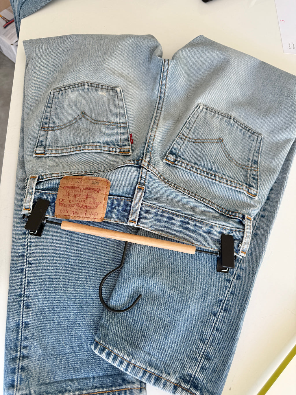 W25 L29 vintage Levis 501 24-25” measured “for women” light blue denim USA y2k