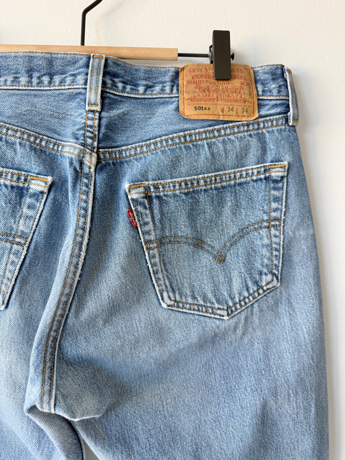 W31 L30 vintage Levis 501xx 31” measured fade whiskers USA 501s 90s