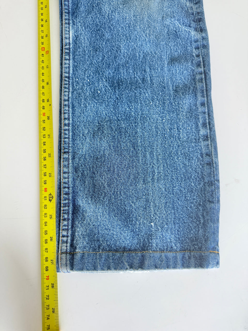 W30 L27 vintage Levis 501 29-30” measured dark raw blue faded made in USA 80s