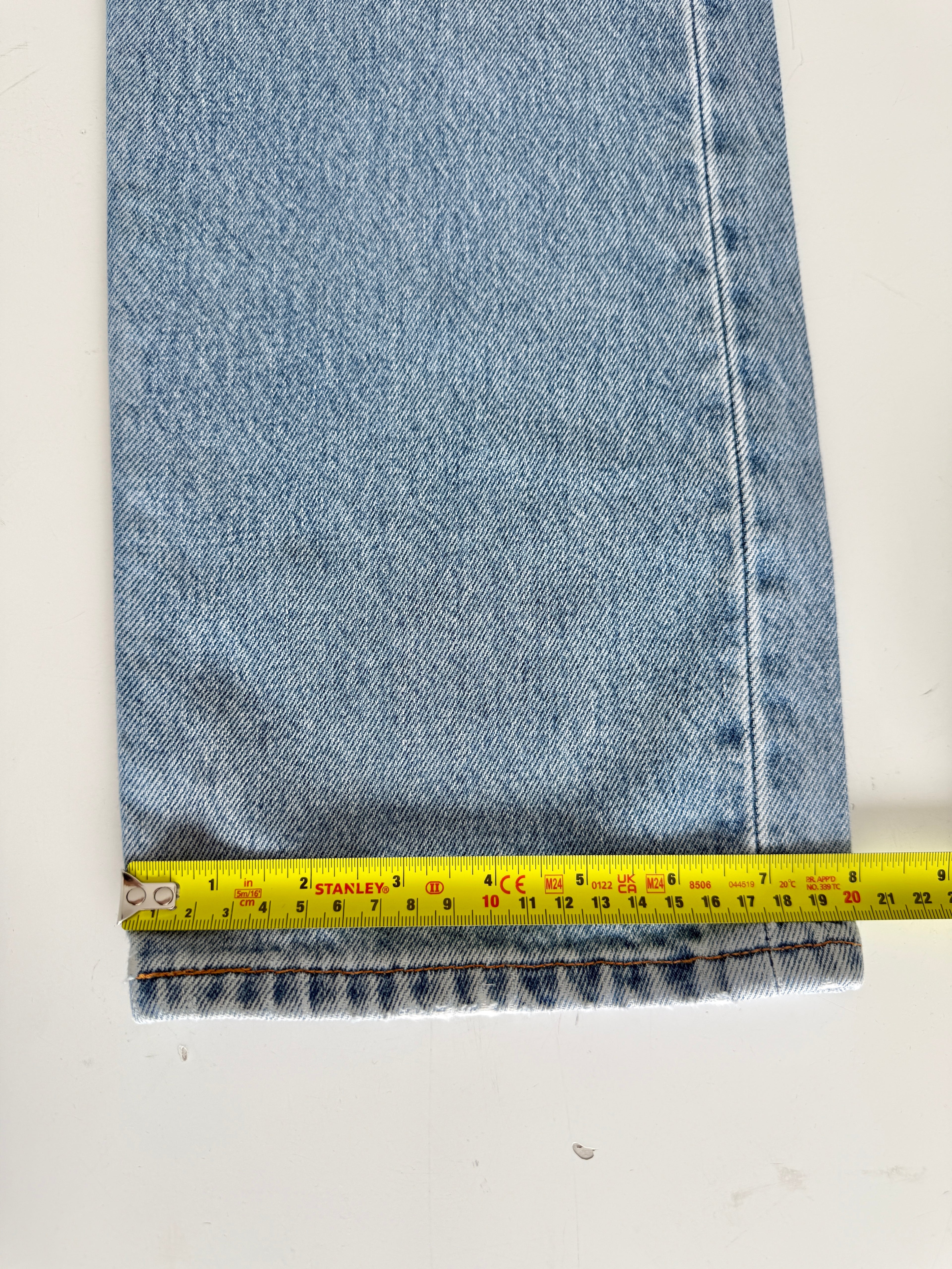 Soft W30 L31 vintage Levis 501 29/30” light blue faded Levi’s 501s Y2K