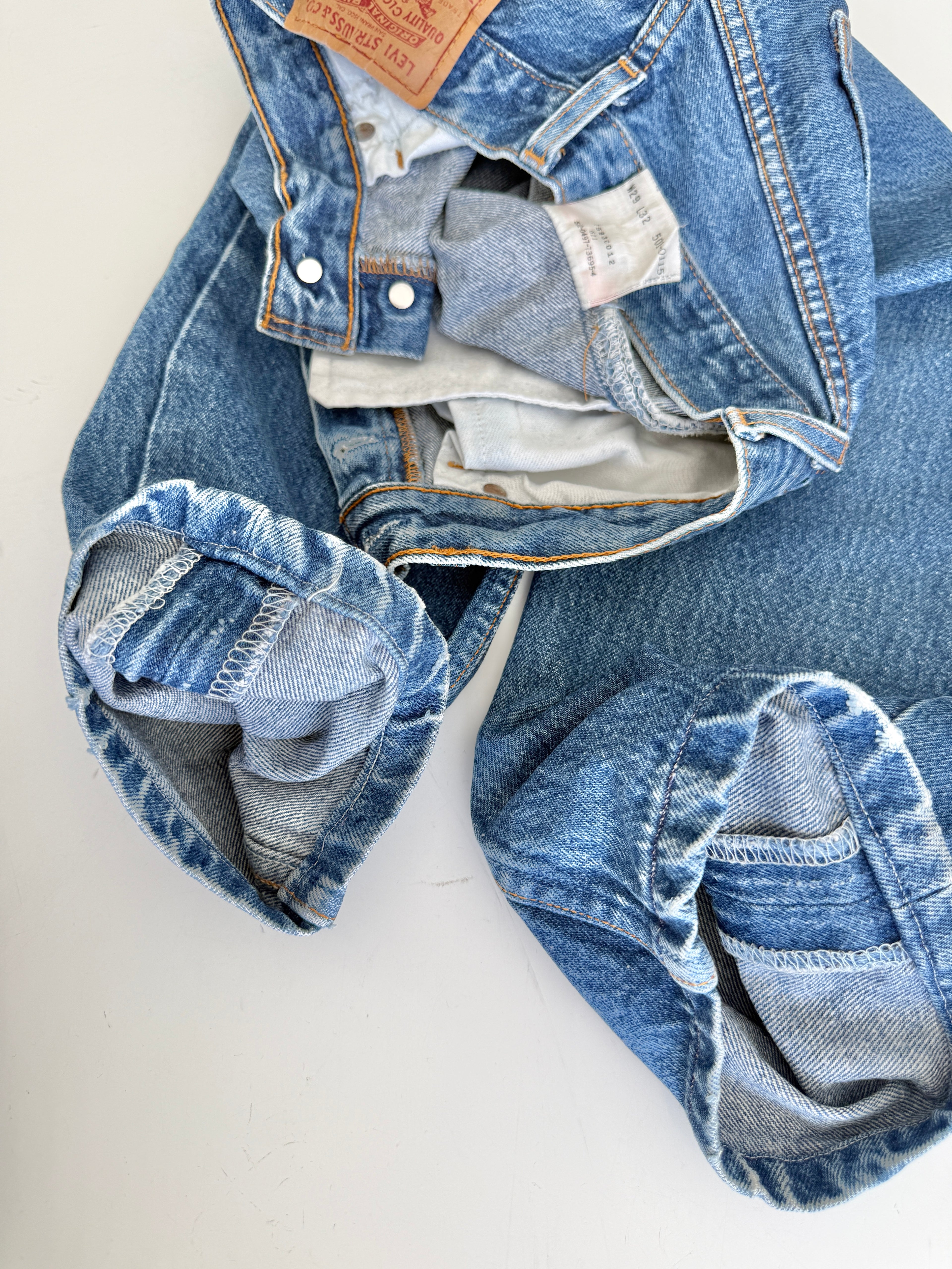 W27 L29 vintage Levis 501s 26/27” darker faded blue Levi’s 501s faded whiskers