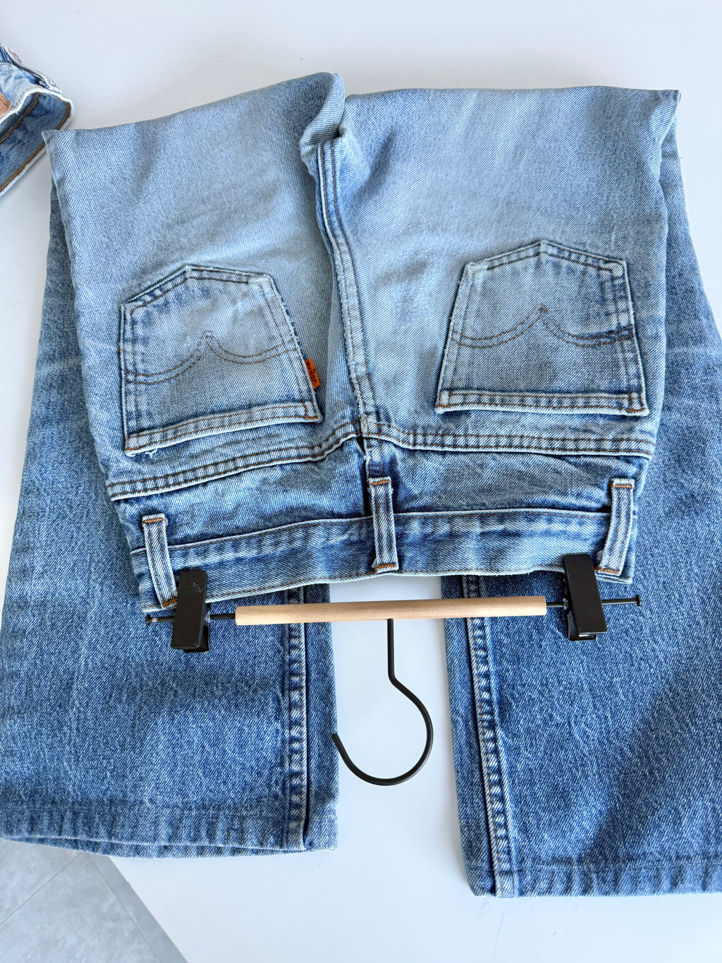 W24 L26 vintage Levis 24/25” measured whiskers denim medium faded blue 70s/80’s levi’s