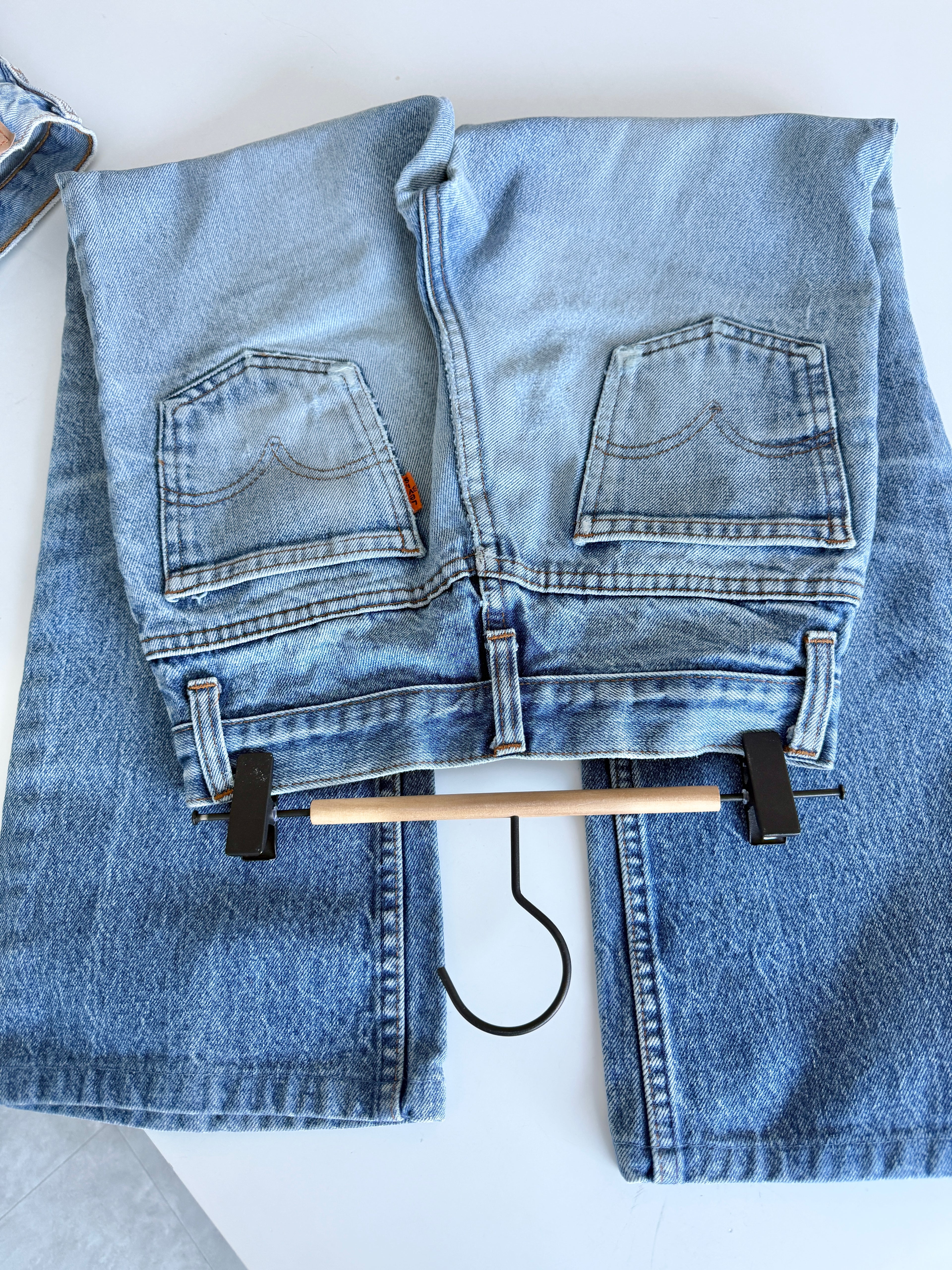 W24 L26 vintage Levis 24/25” measured whiskers denim medium faded blue 70s/80’s levi’s