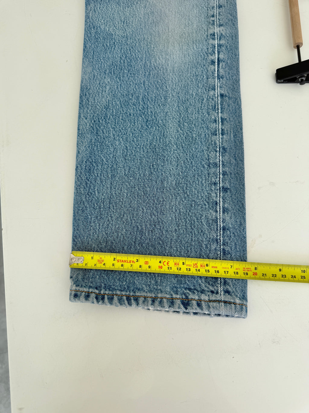 W29 L29 vintage Levis 501 28/29” measured medium blue Y2K 501s
