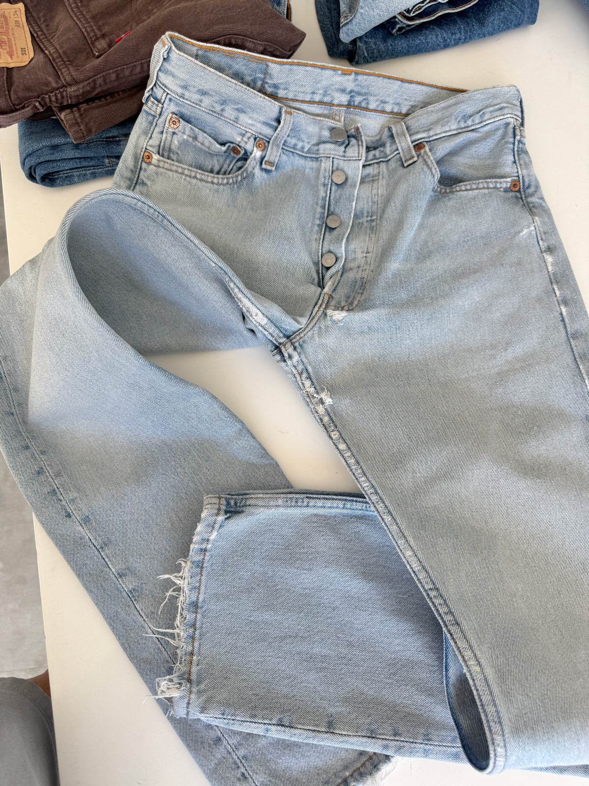 Soft W28 L30 vintage Levis 501s 28” measured light blue 501s 90s USA  distressed