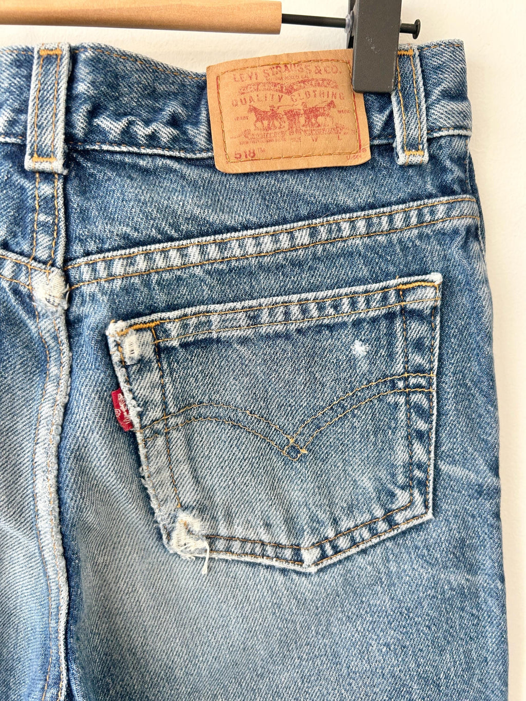Levis 518 vintage w24 L27 Levi’s dark faded blue faded blue straight bootcut made in 90s 518 vintage 501  24” waist