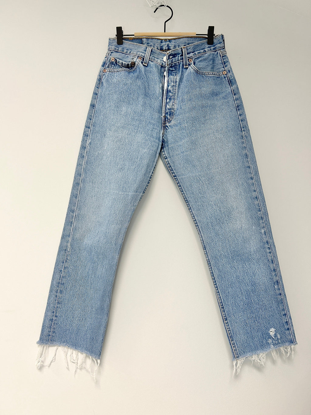 w27 L27 Levis 501 jeans medium blue Levi’s 501 vintage blue 501 vintage Levi’s made 90s made in USA