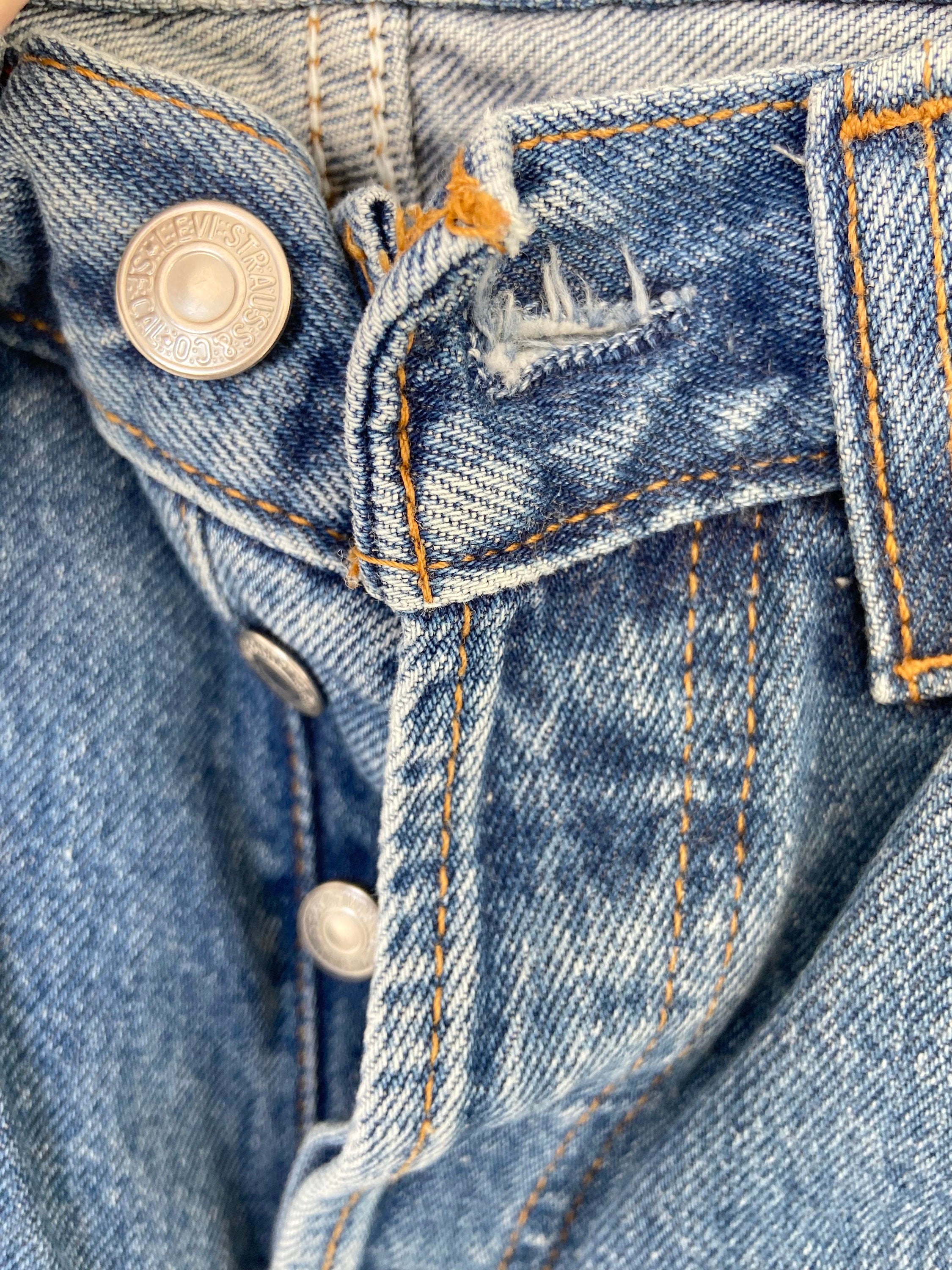 Levis 501 jeans w27 L32 raw blue vintage 501 Levis vintage