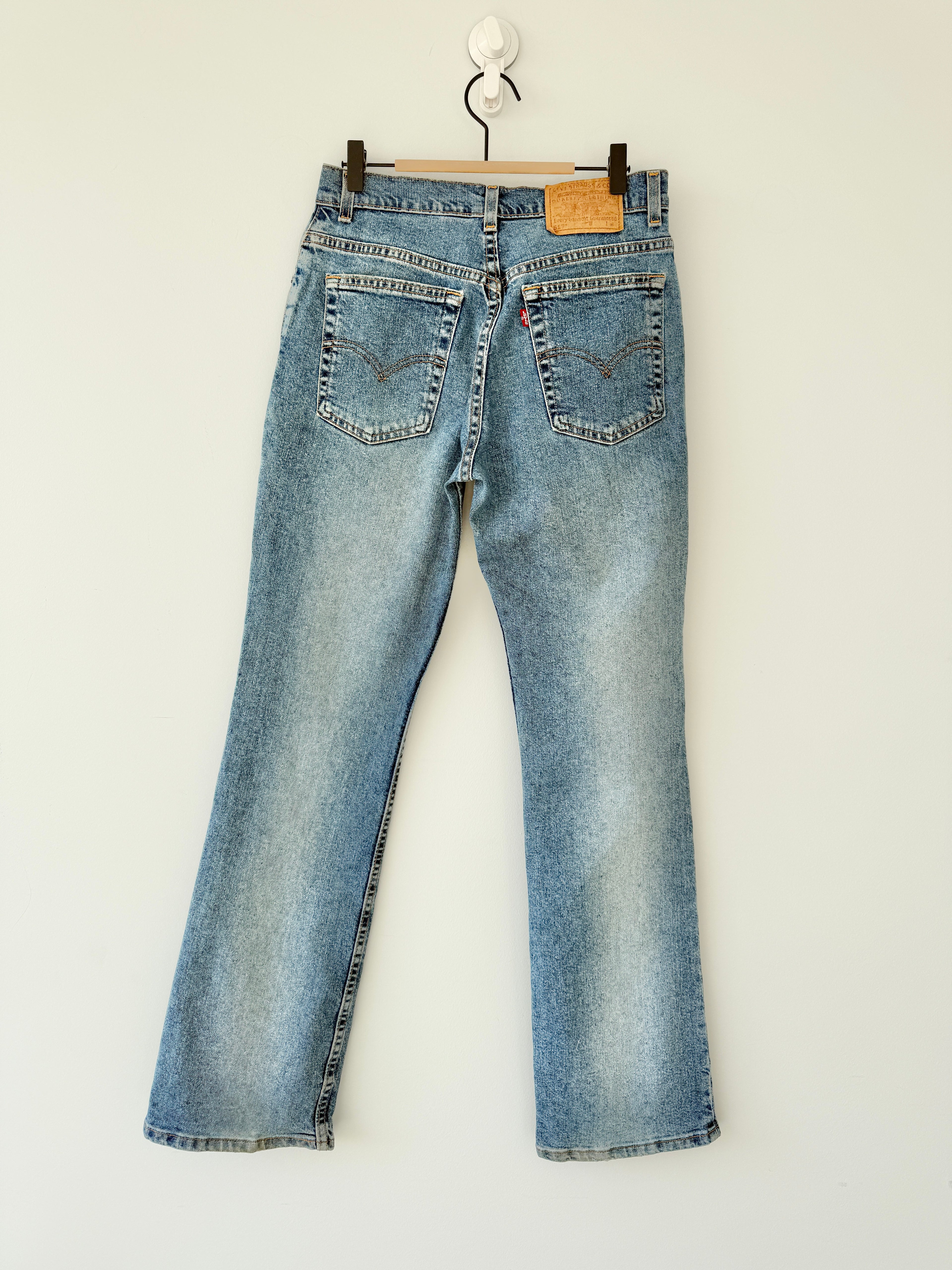 W27 L32 vintage Levis 517 27” measured medium blue faded denim Y2K 517 (not 100% cotton denim) 2% Lycra