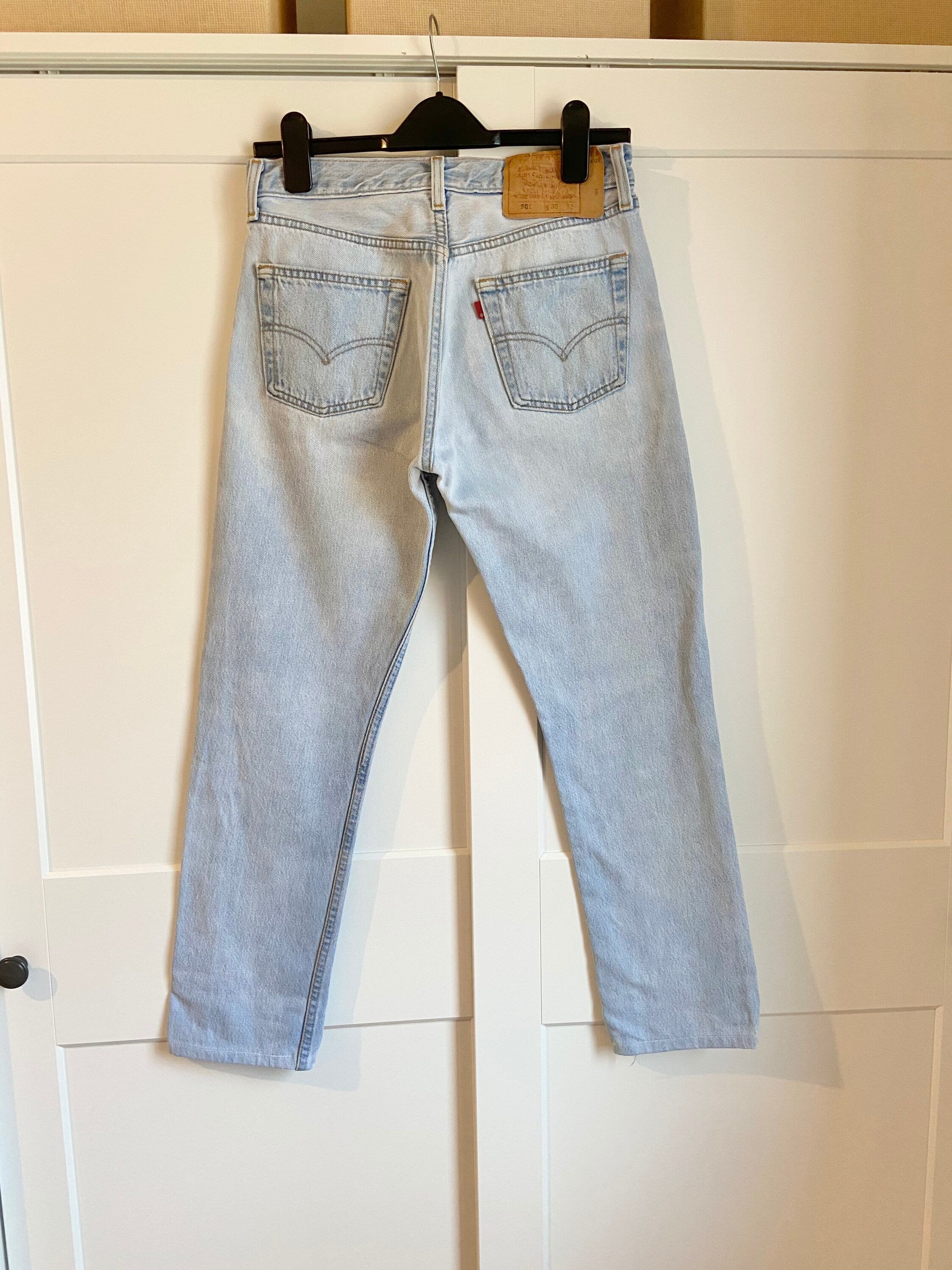 Soft Vintage levis 501 jeans w27” stone wash light blue