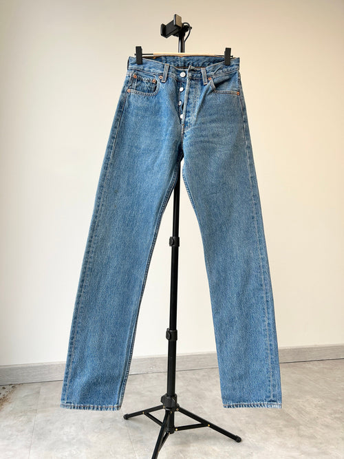 Levis 501 jeans w27 L33 light blue 90s levis medium blue denim 501 vintage Levi’s blue denim 501 vintage