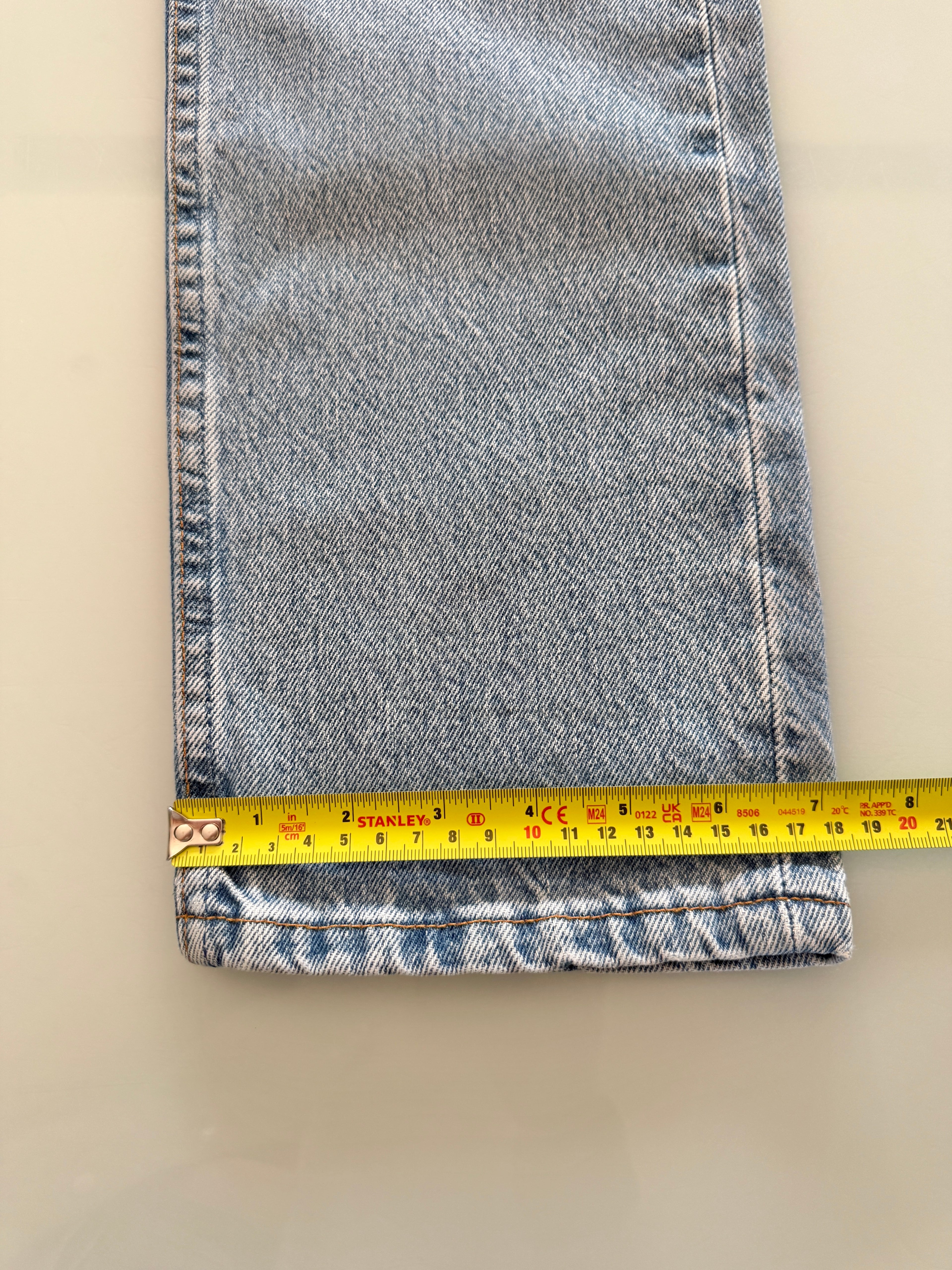 W26 L31 vintage Levis 501 24-26” measured medium blue 90s Levi’s 501s USA
