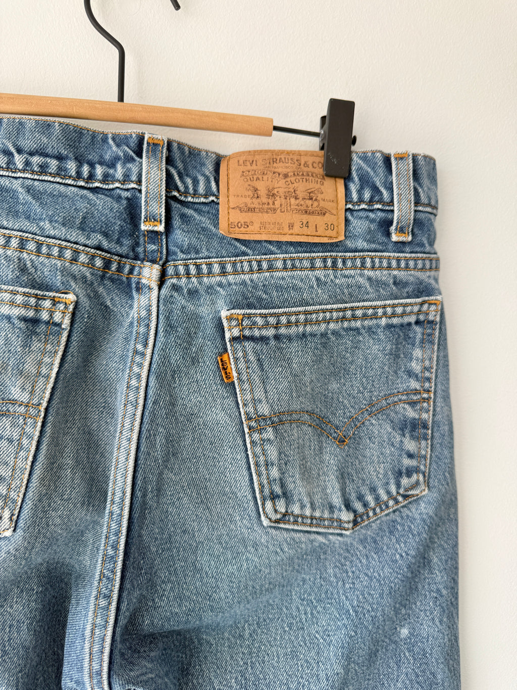 W32 L29 vintage Levis 505 31/32” measured waist dark fade blue faded  90s orange tag USA 505s