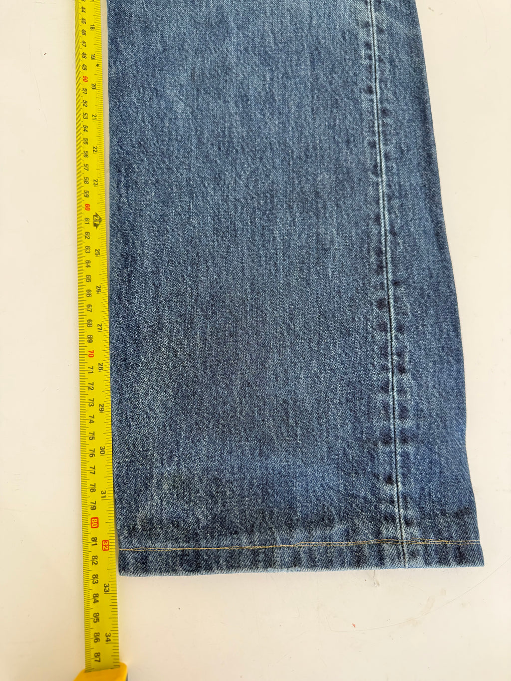 W34 L32 vintage Levis 501 dark blue faded 33/34” measured waist 501s 90s