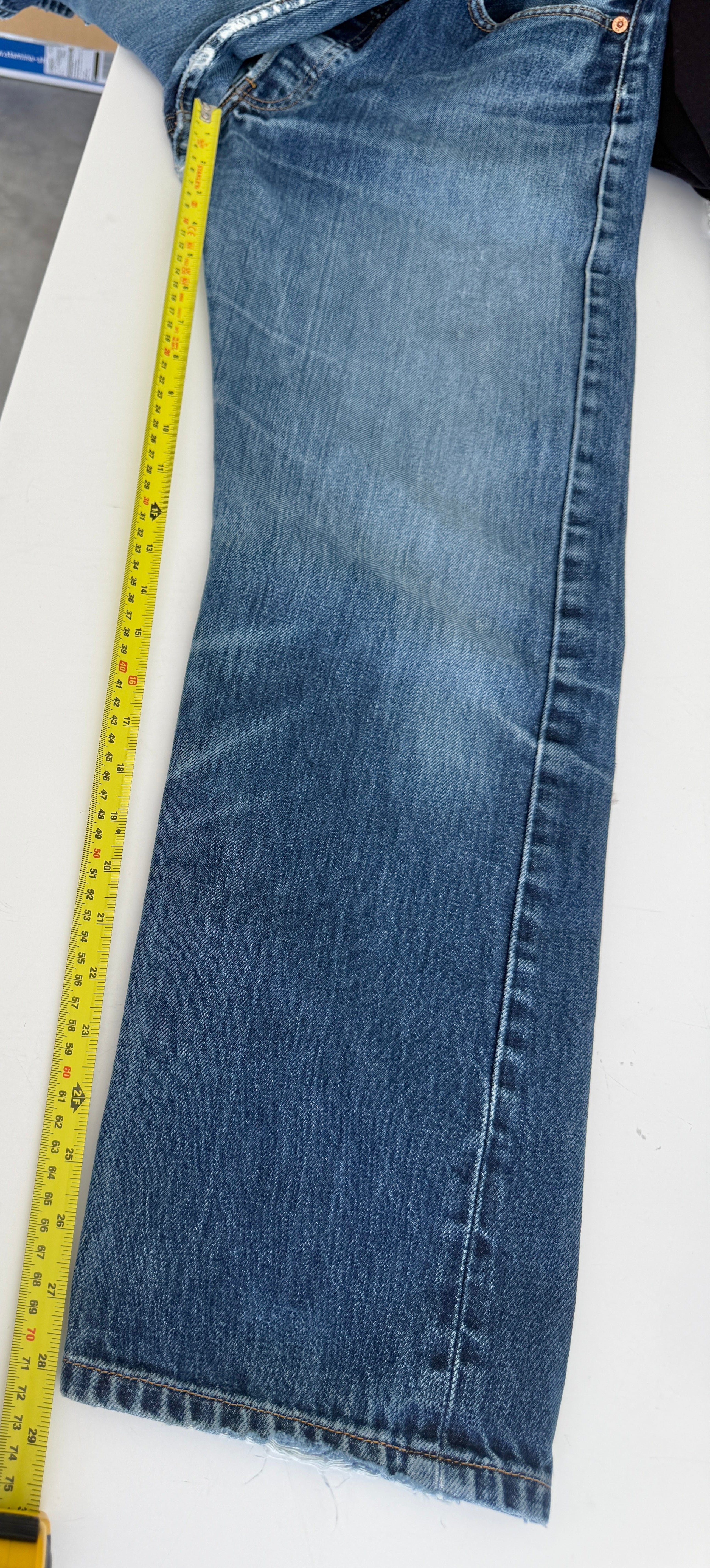 W29 L28 vintage Levis 501s 28/29” measured waist indigo faded blue Y2K  501s