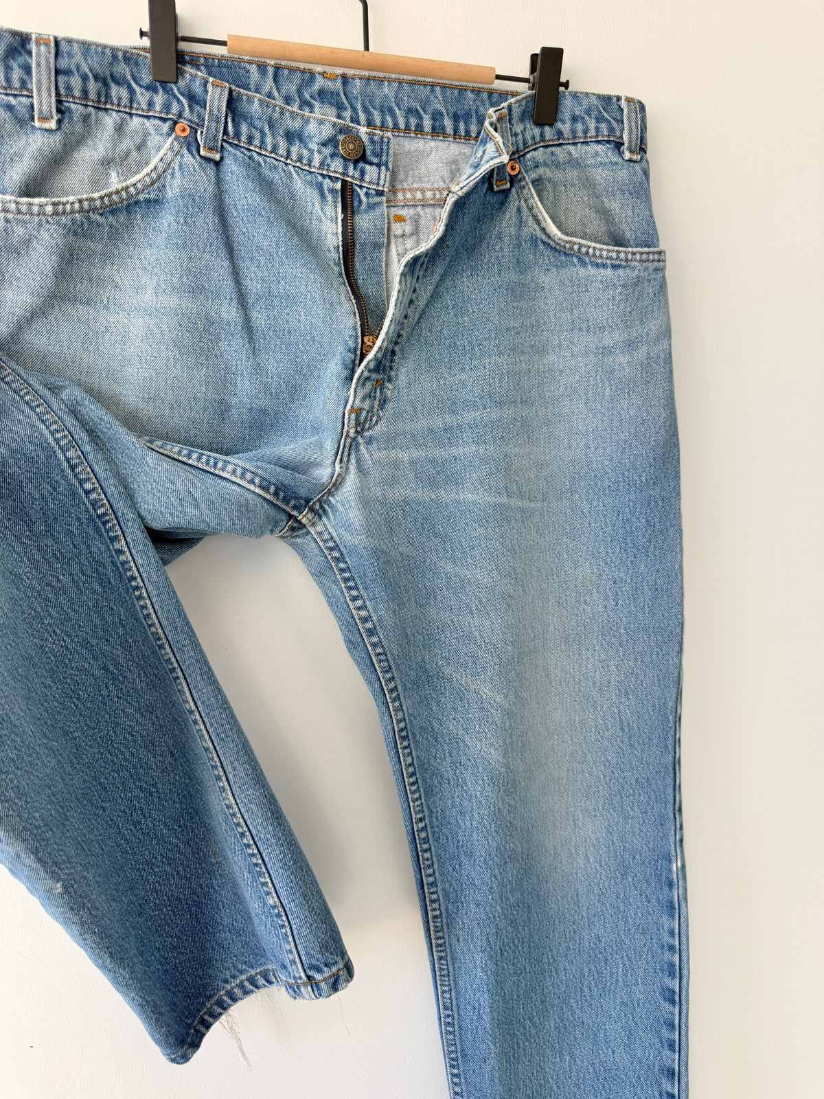 W36 L31 vintage Levis 505 medium blue 35/37” measured waist 501s 90s USA