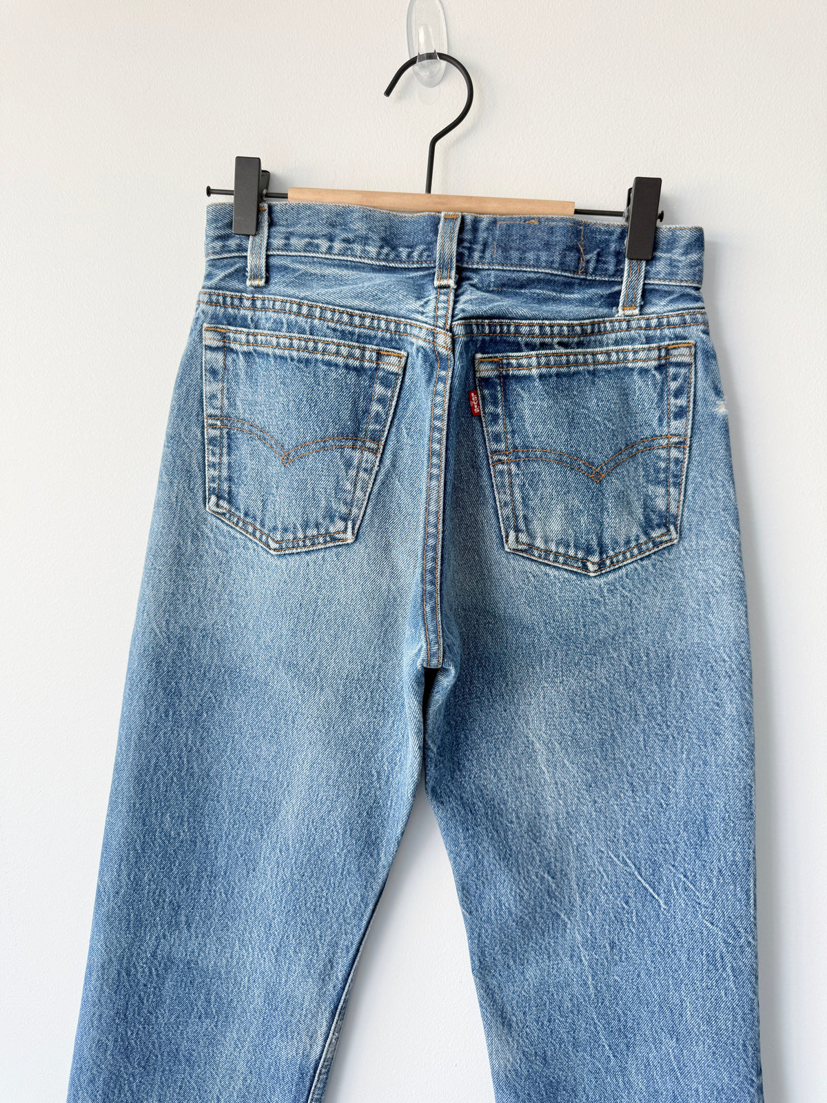 W26 L29 vintage Levis 501 dark faded blue 25/26” measured waist 501s 80s USA