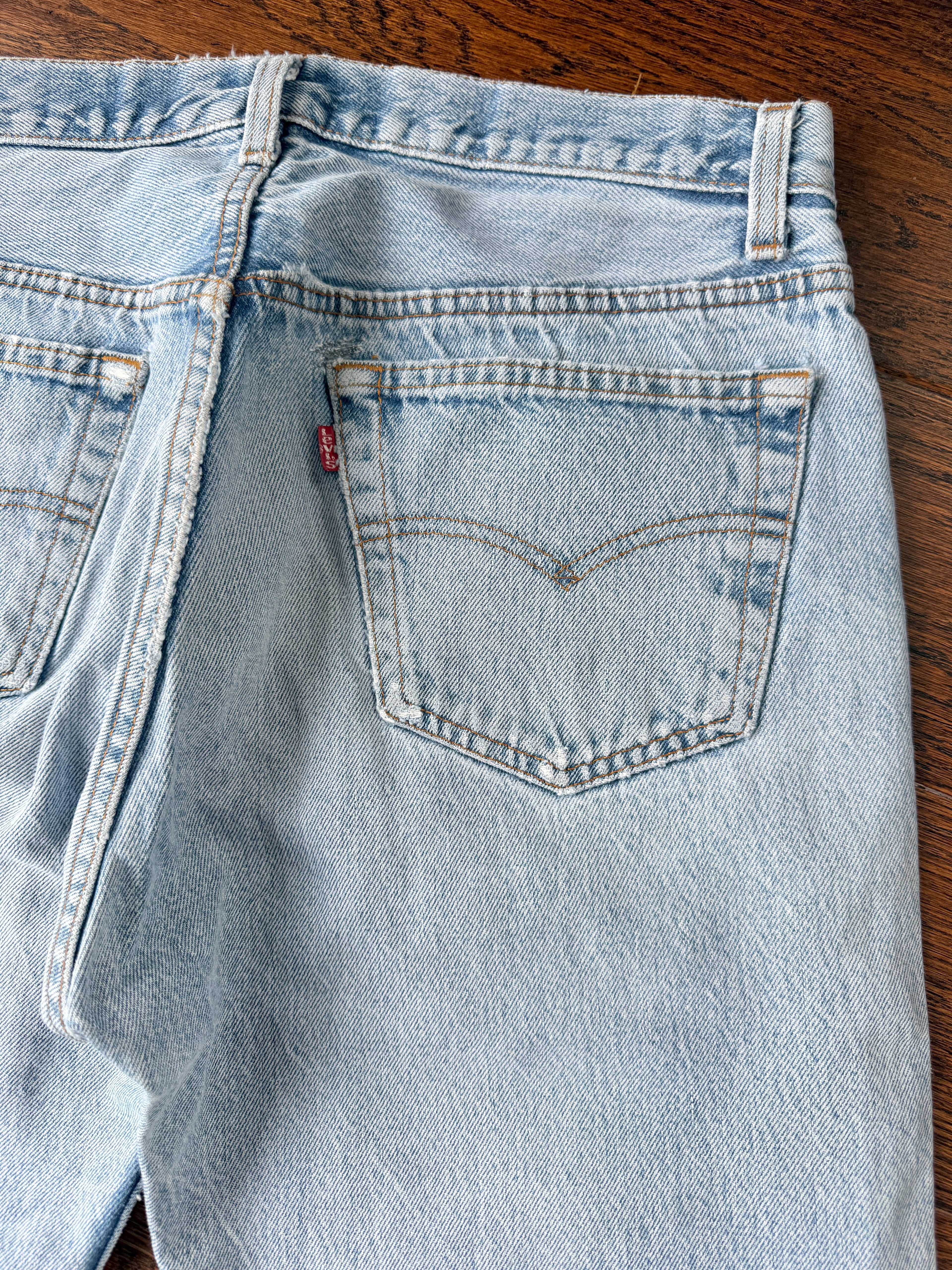 Levis 501 vintage w31 L28 Levi’s faded  blue made in USA 80s straight leg Levi’s 501 vintage 501  30/31” waist