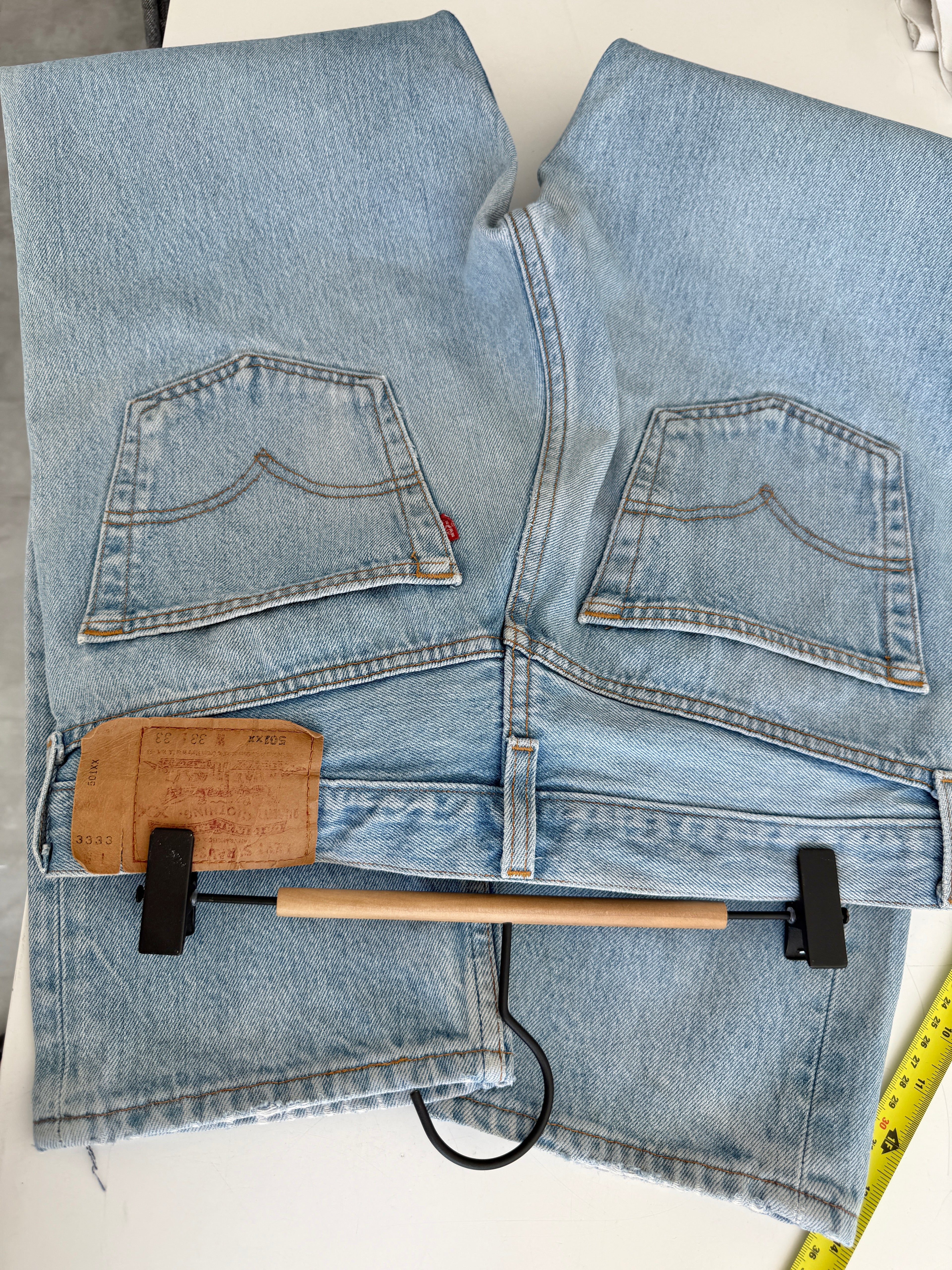 W30 L29 vintage Levis 501xx 30” measured waist light faded blue USA 90s  501xx