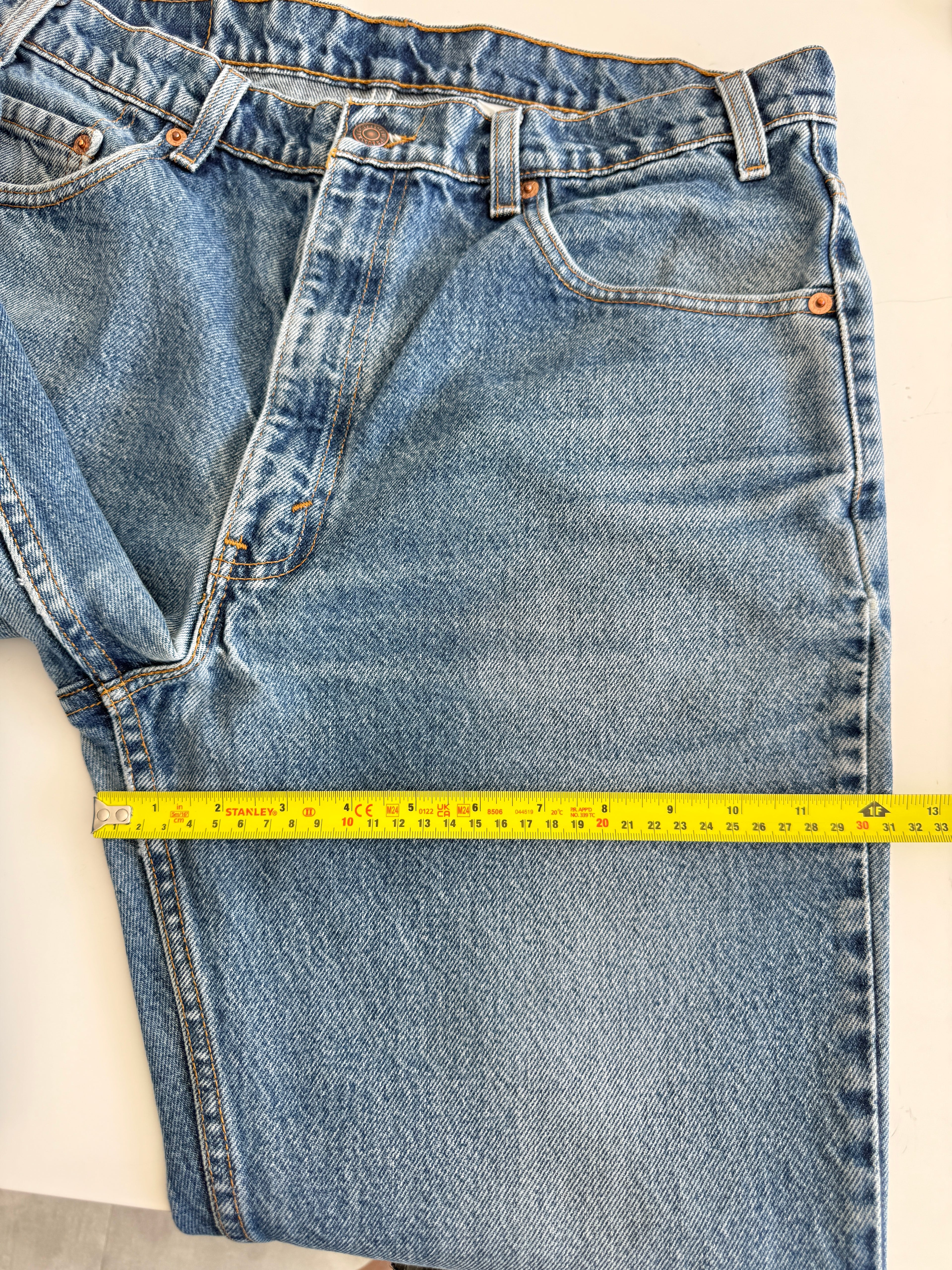 W33 L31 vintage Levis 517 33” measured waist medium faded blue 90s 517s