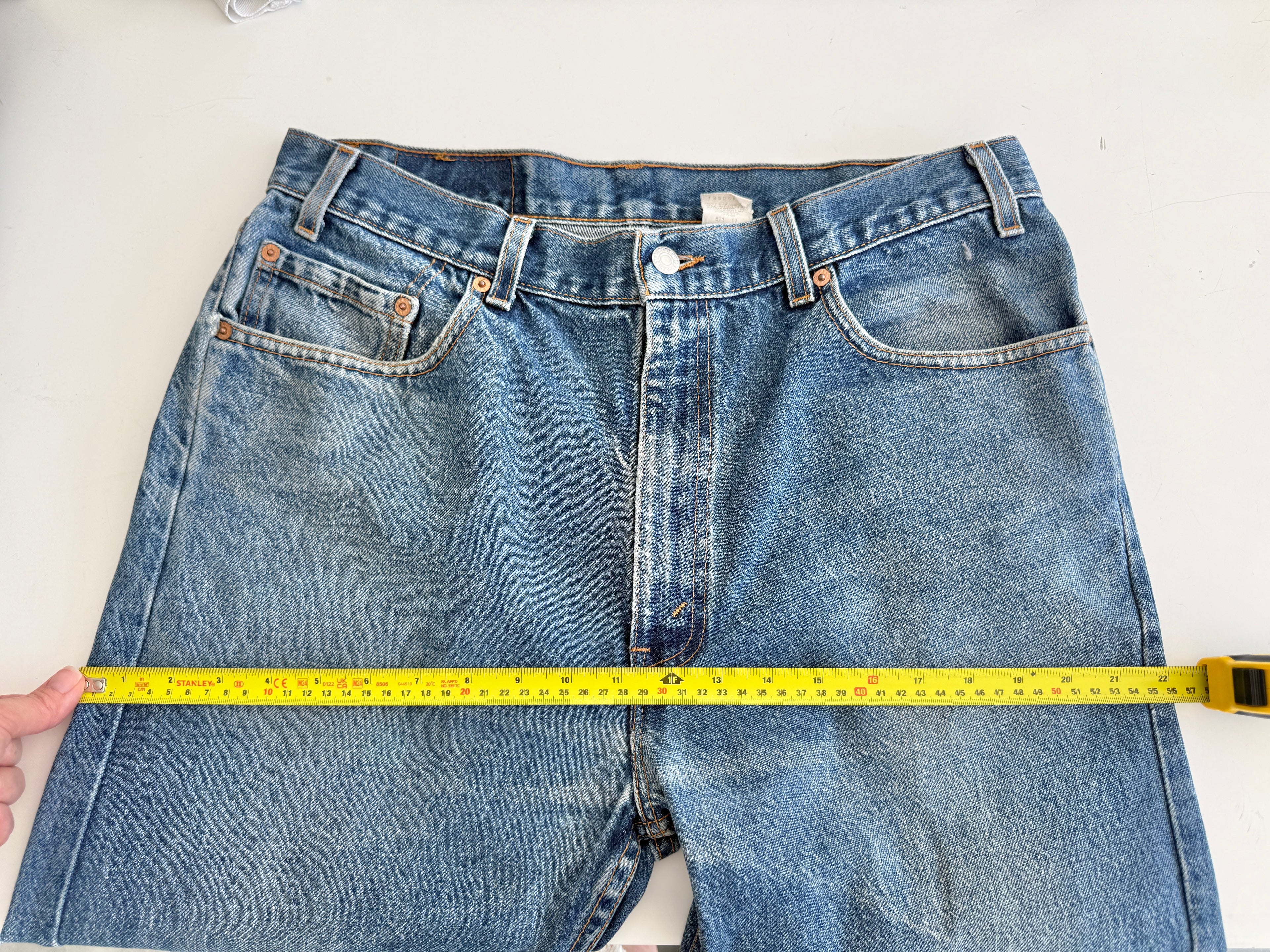 W34 L29 vintage Levis 505 32/34” measured waist dark faded USA 90s 505s