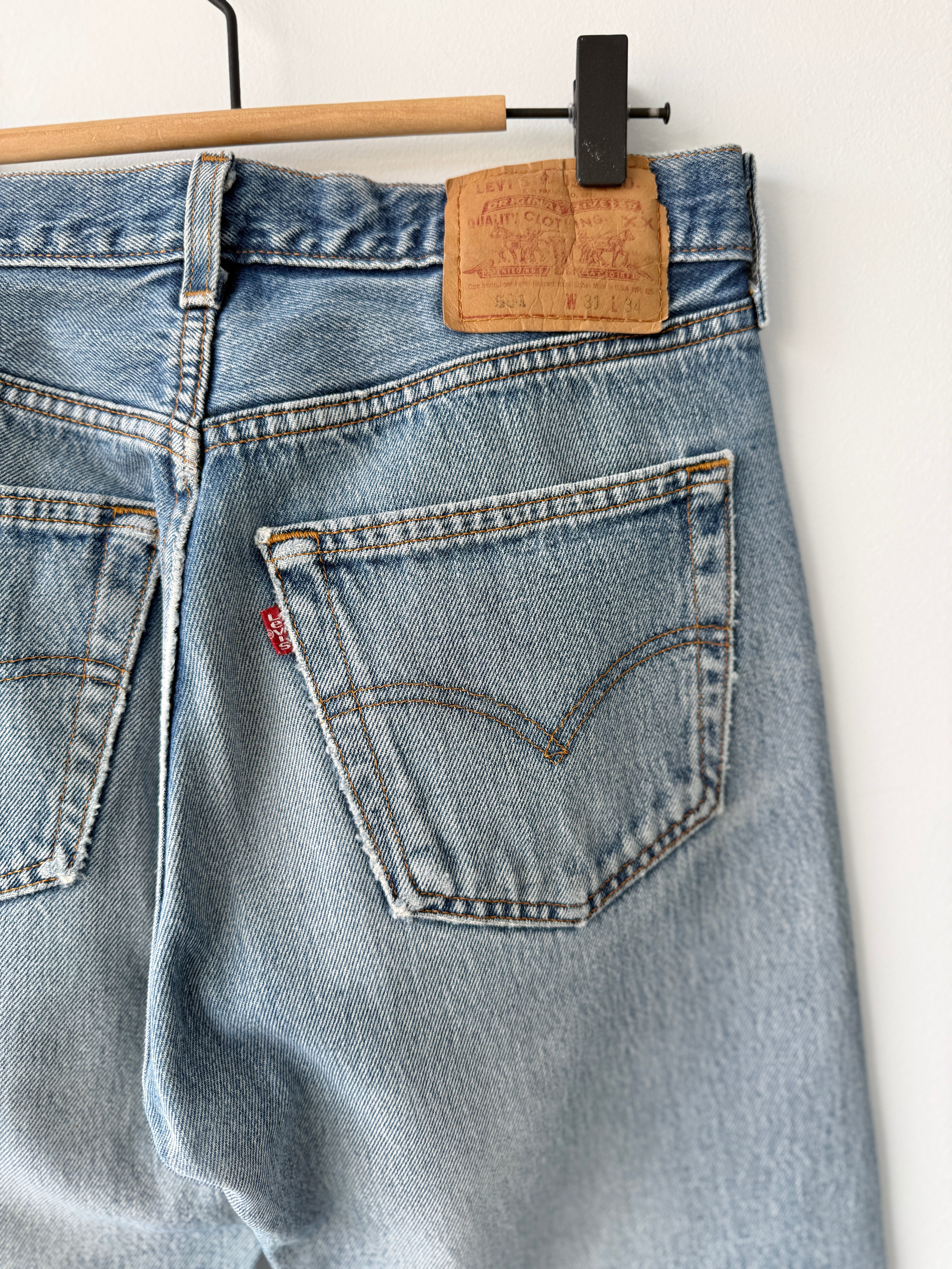 Soft W29 L34 vintage Levis 501 28/29” measured unique faded blue denim 90s USA Levi’s 501s