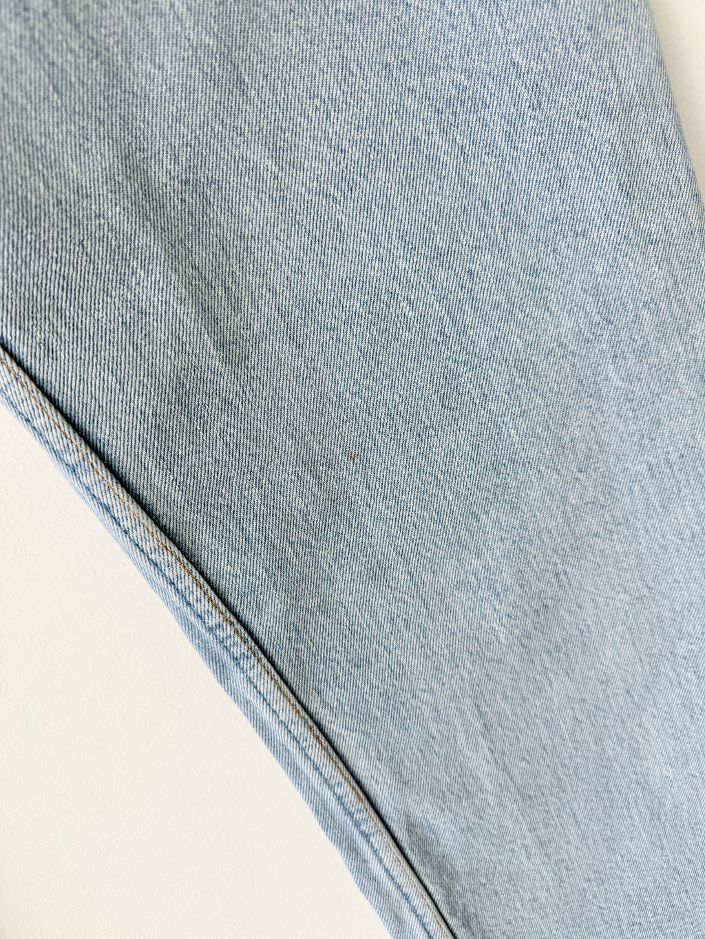 W36 L33 vintage Levis 501 35-36”” measured light blue 90s USA 501s