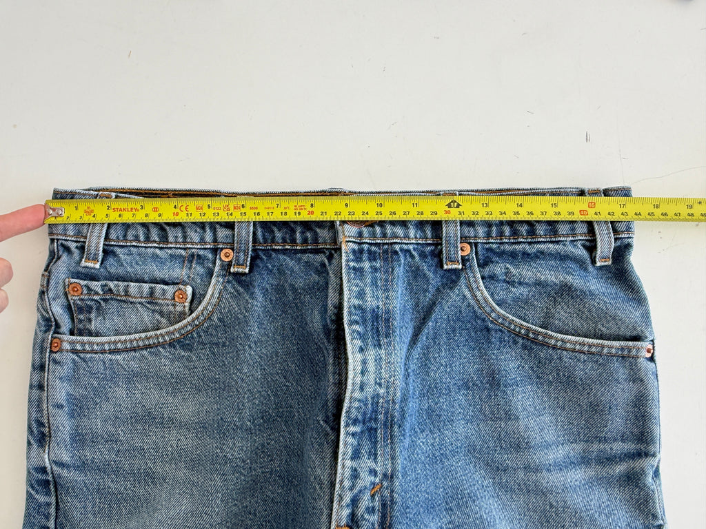 W33 L31 vintage Levis 517 33” measured waist medium faded blue 90s 517s