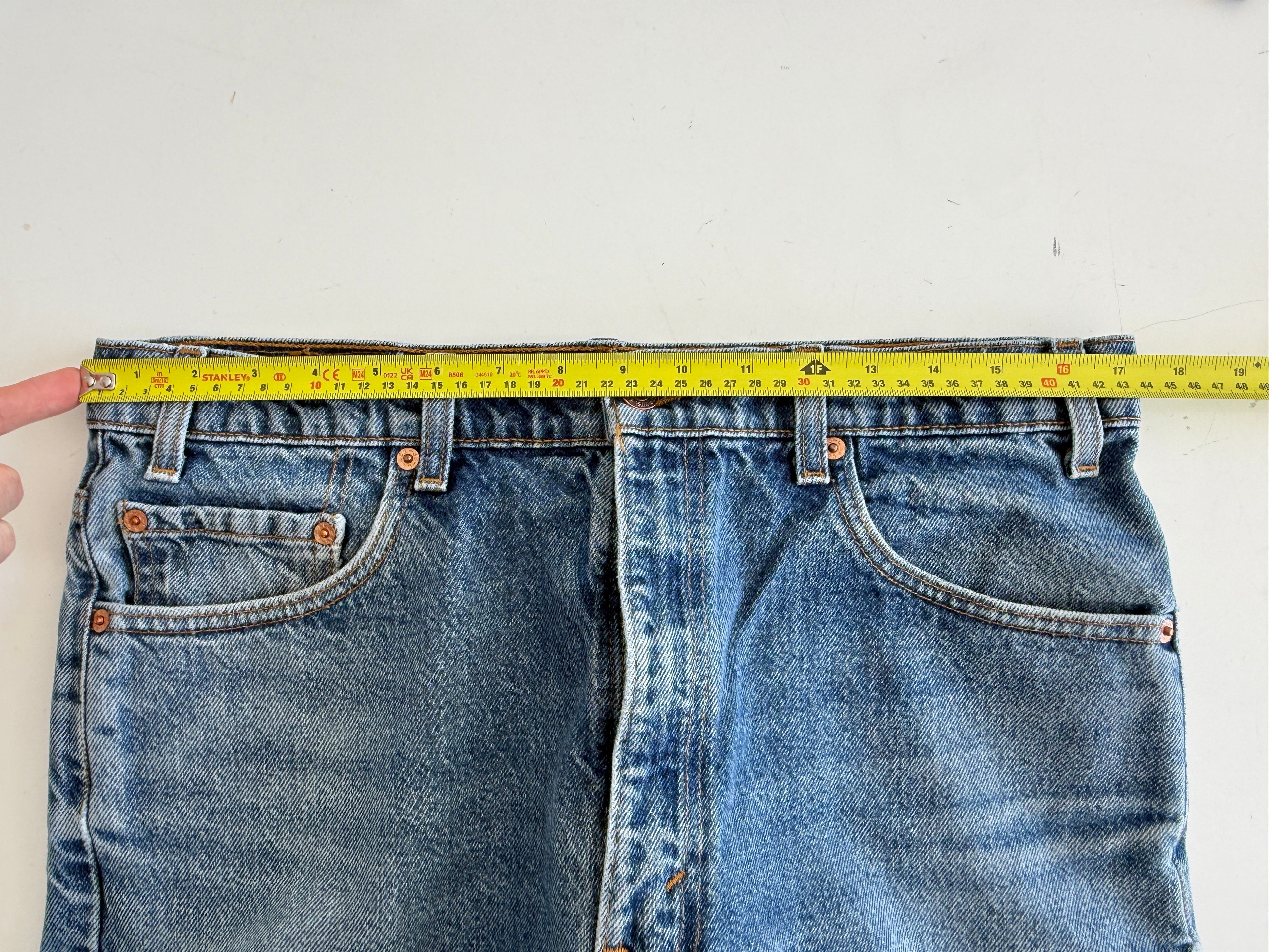 W33 L31 vintage Levis 517 33” measured waist medium faded blue 90s 517s