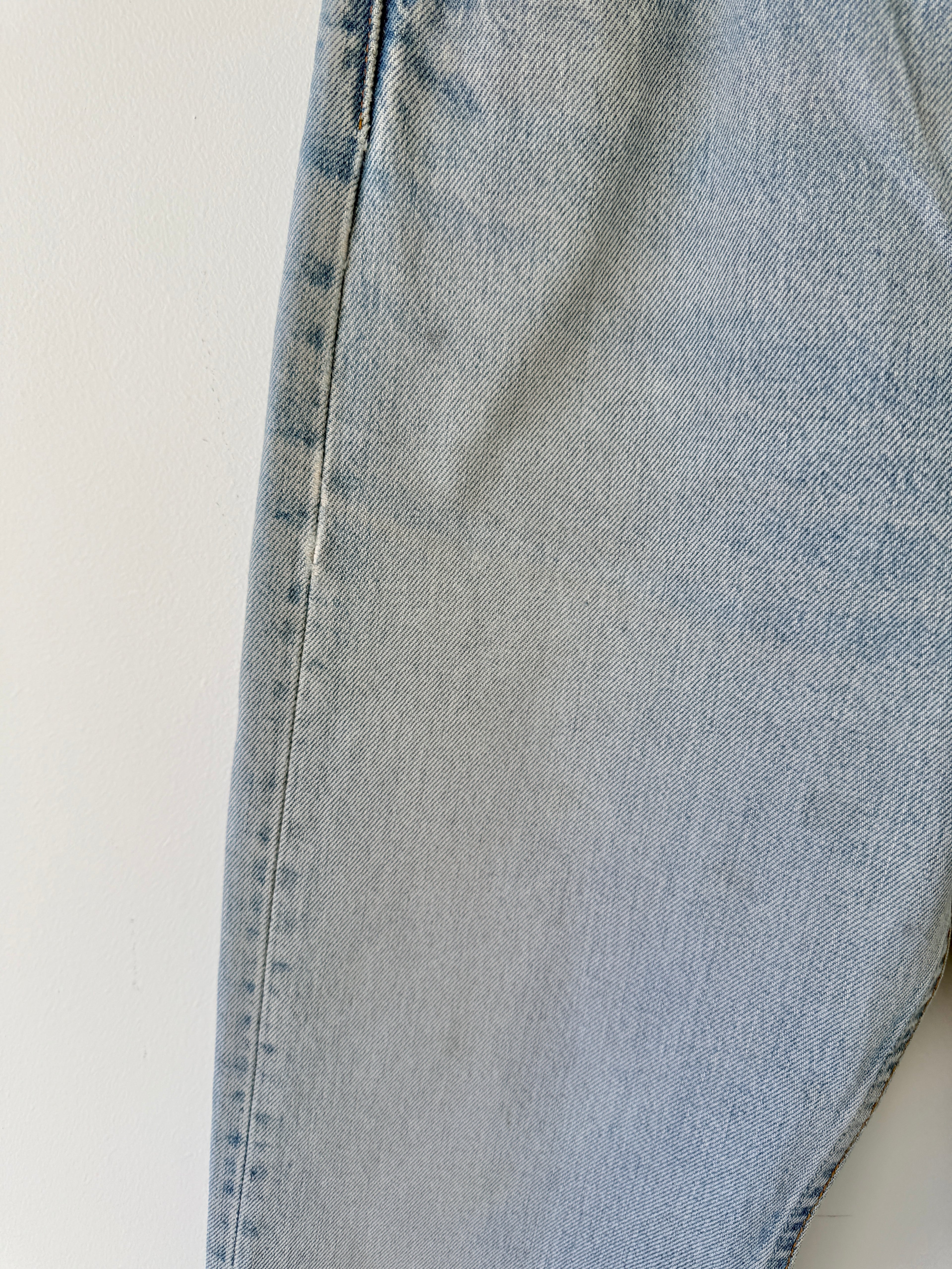 W27 L33 vintage Levis 501 27” measured light faded blue 90’s levi’s 501s