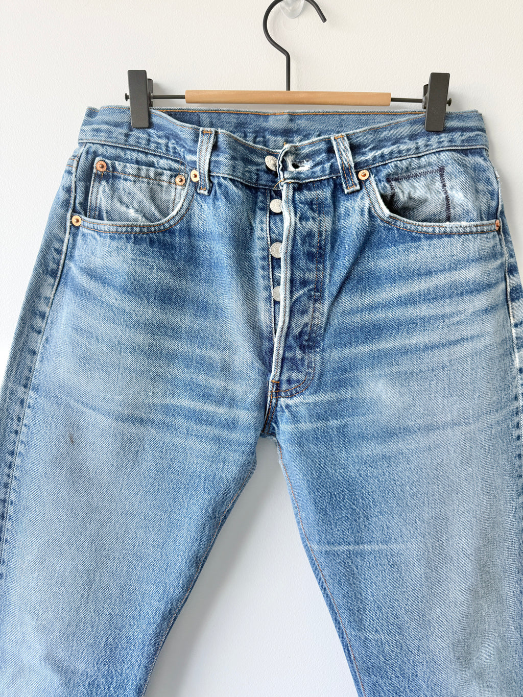 W30 L27 vintage Levis 501 29/30” dark blue faded Levi’s 501s USA 80s collectors addition