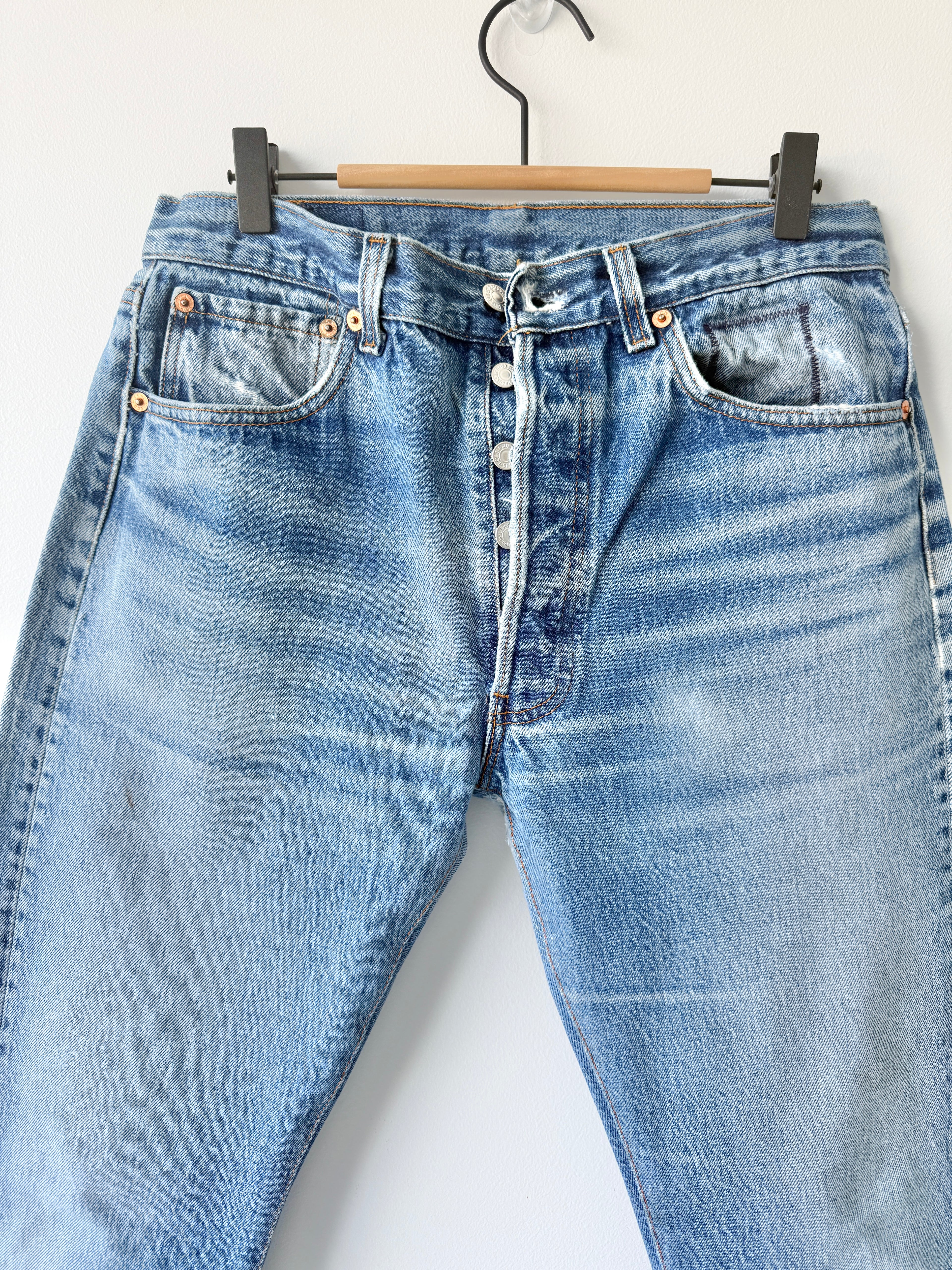 W30 L27 vintage Levis 501 29/30” dark blue faded Levi’s 501s USA 80s collectors addition