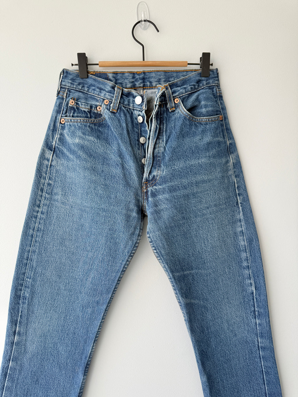 W27 L29 vintage Levis 501s 26/27” darker faded blue Levi’s 501s faded whiskers