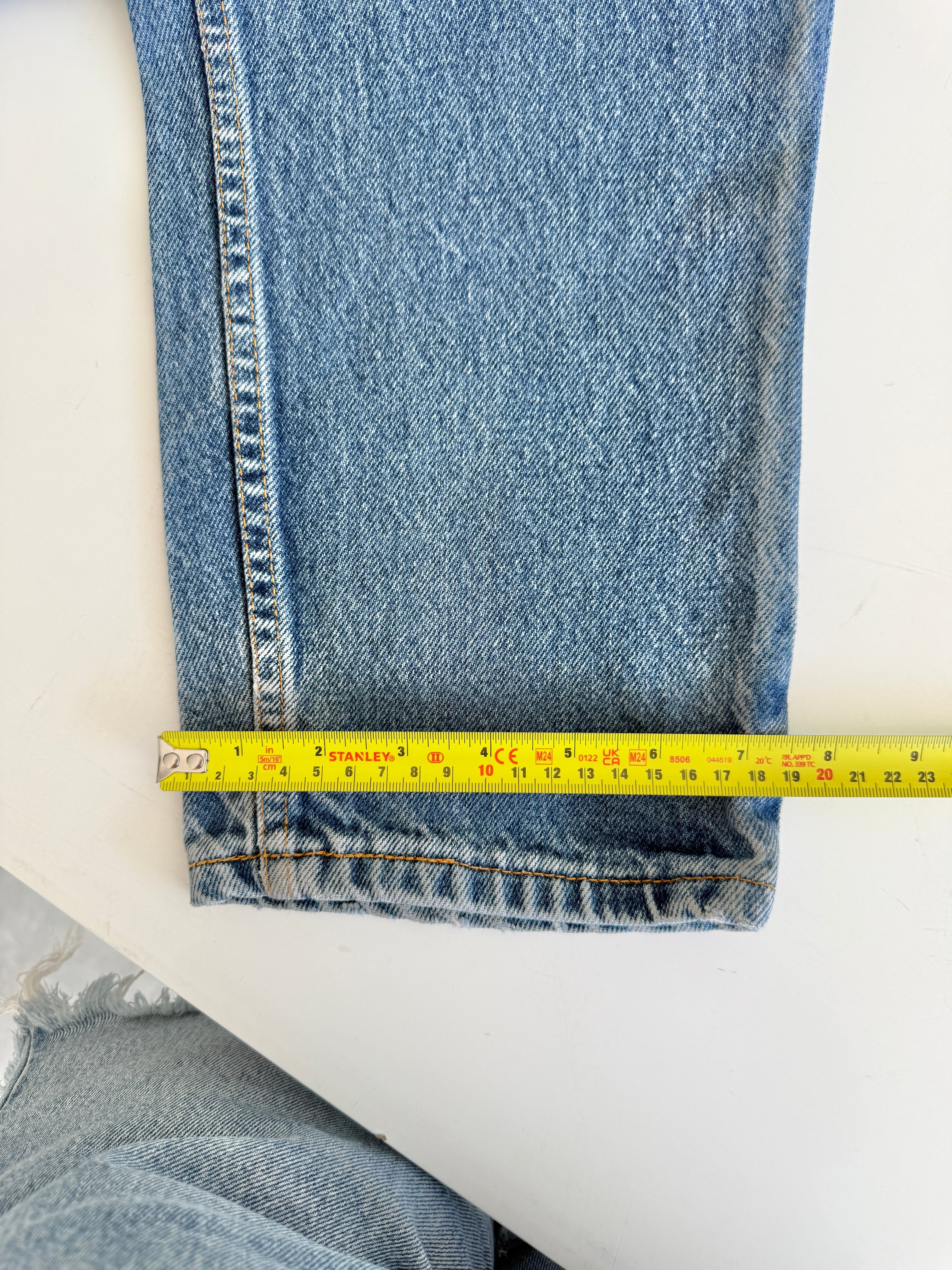 W32 L29 vintage Levis 505 31/32” measured waist dark fade blue faded  90s orange tag USA 505s