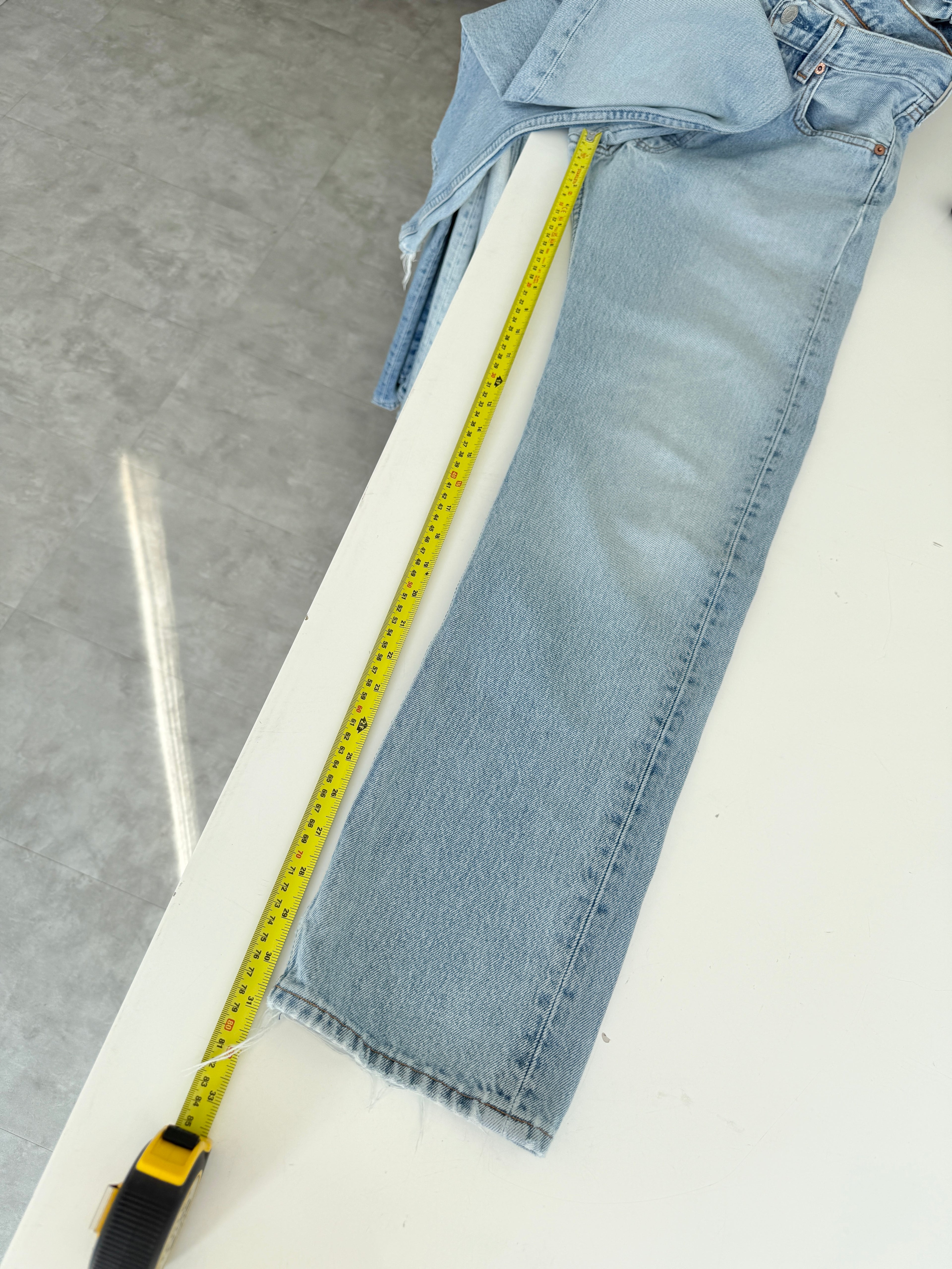 W29 L30 vintage Levis 501 28/29” measured light faded blue denim Levi’s 501s USA