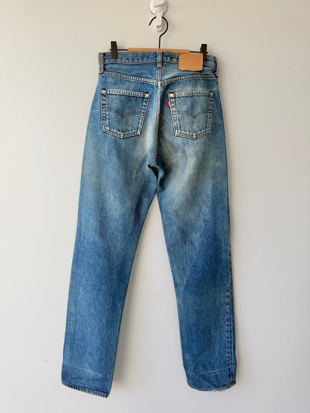 Soft W29 L36 vintage Levis 501 28-29” measured selvedge red line USA dark faded blue made in 80s
