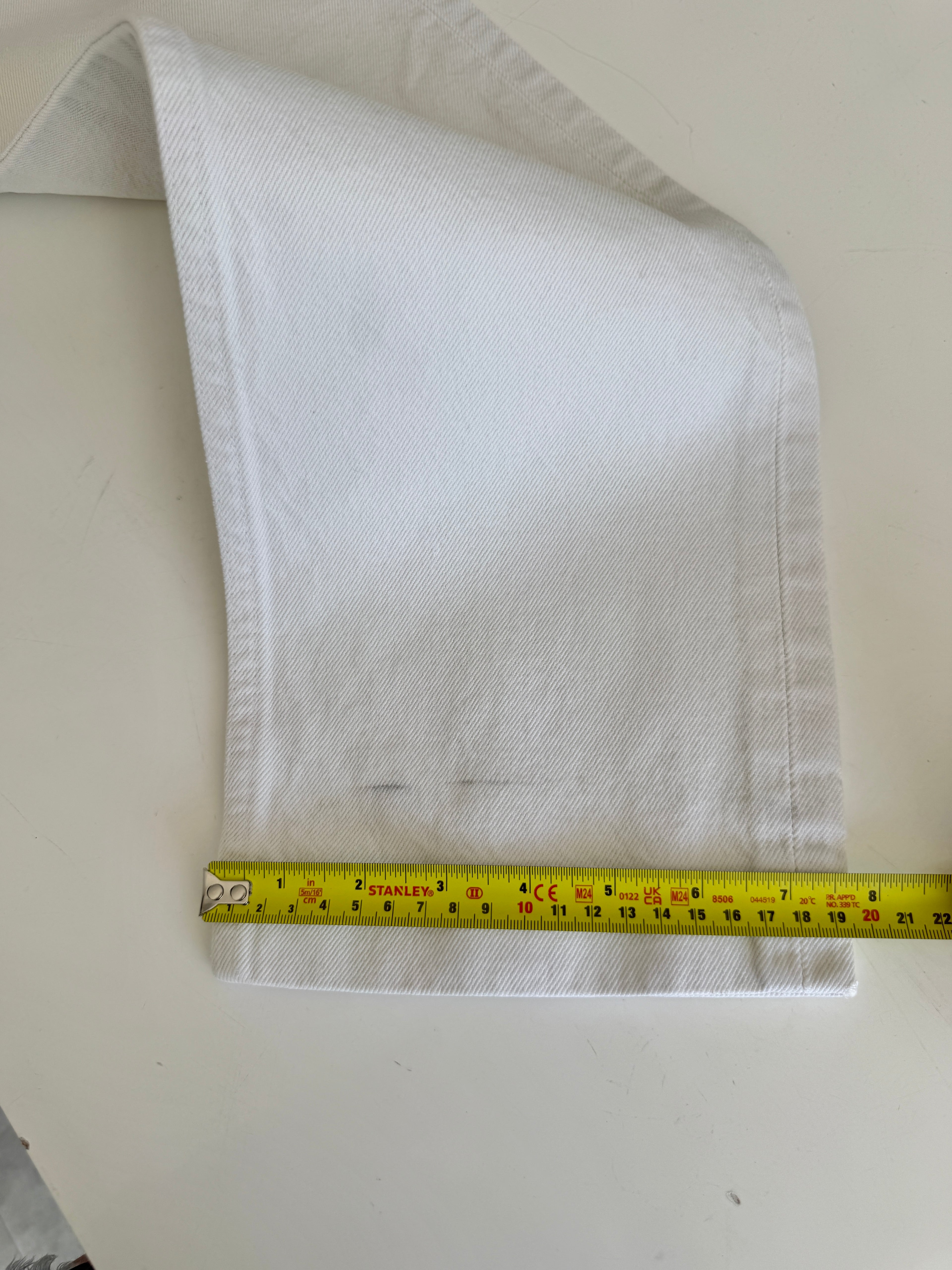 W28 L30 white vintage Levis 501 27/28” measured waist white 90s/80s 501s