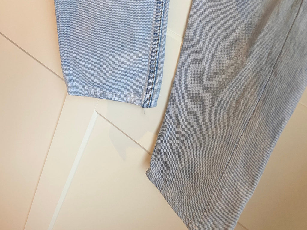Soft Vintage levis 501 jeans w27” stone wash light blue