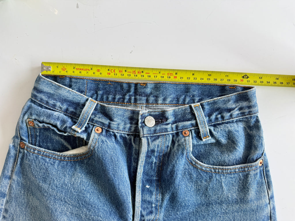 W26 L29 vintage Levis 501 dark faded blue 25/26” measured waist 501s 80s USA