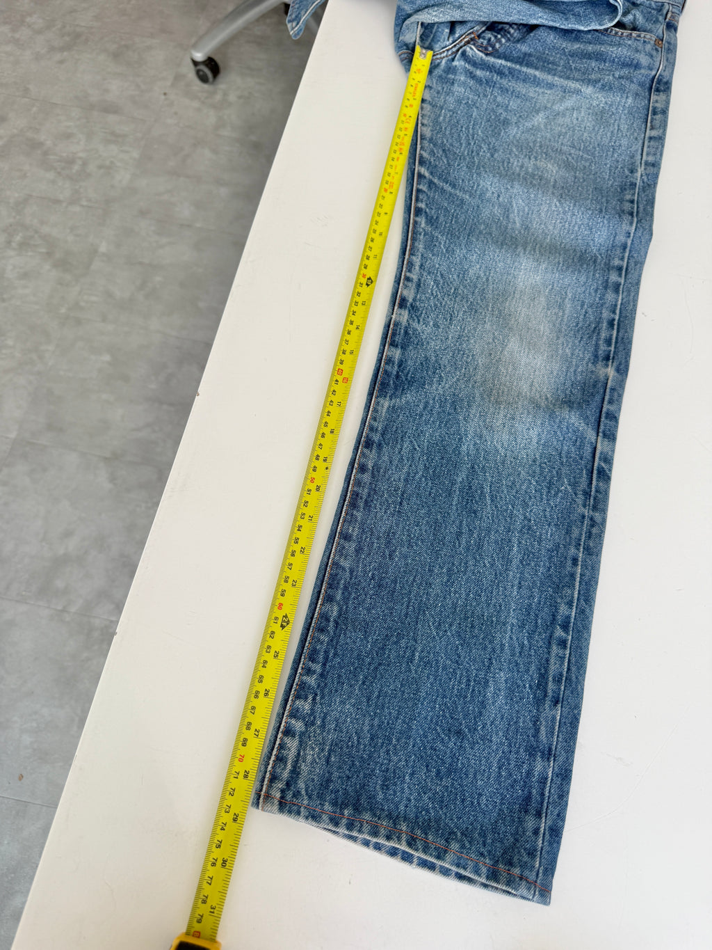 W26 L28 vintage Levis 501 dark blue 25/26” measured waist 501s 80s