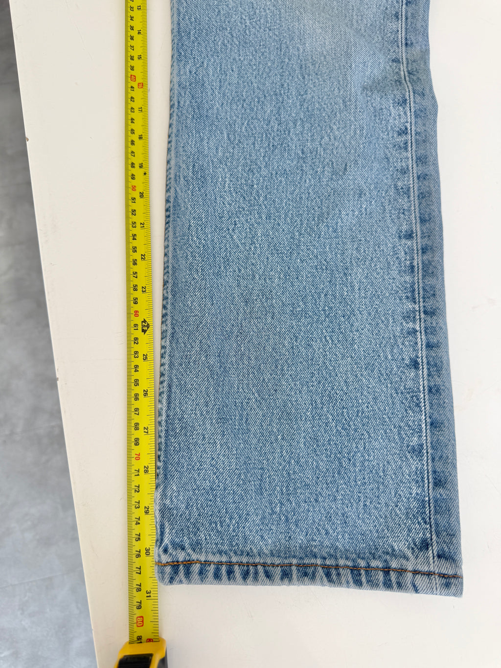 For Amanda - Soft W31 L30 vintage Levis 501 30/31” measured waist medium blue 501s Y2K