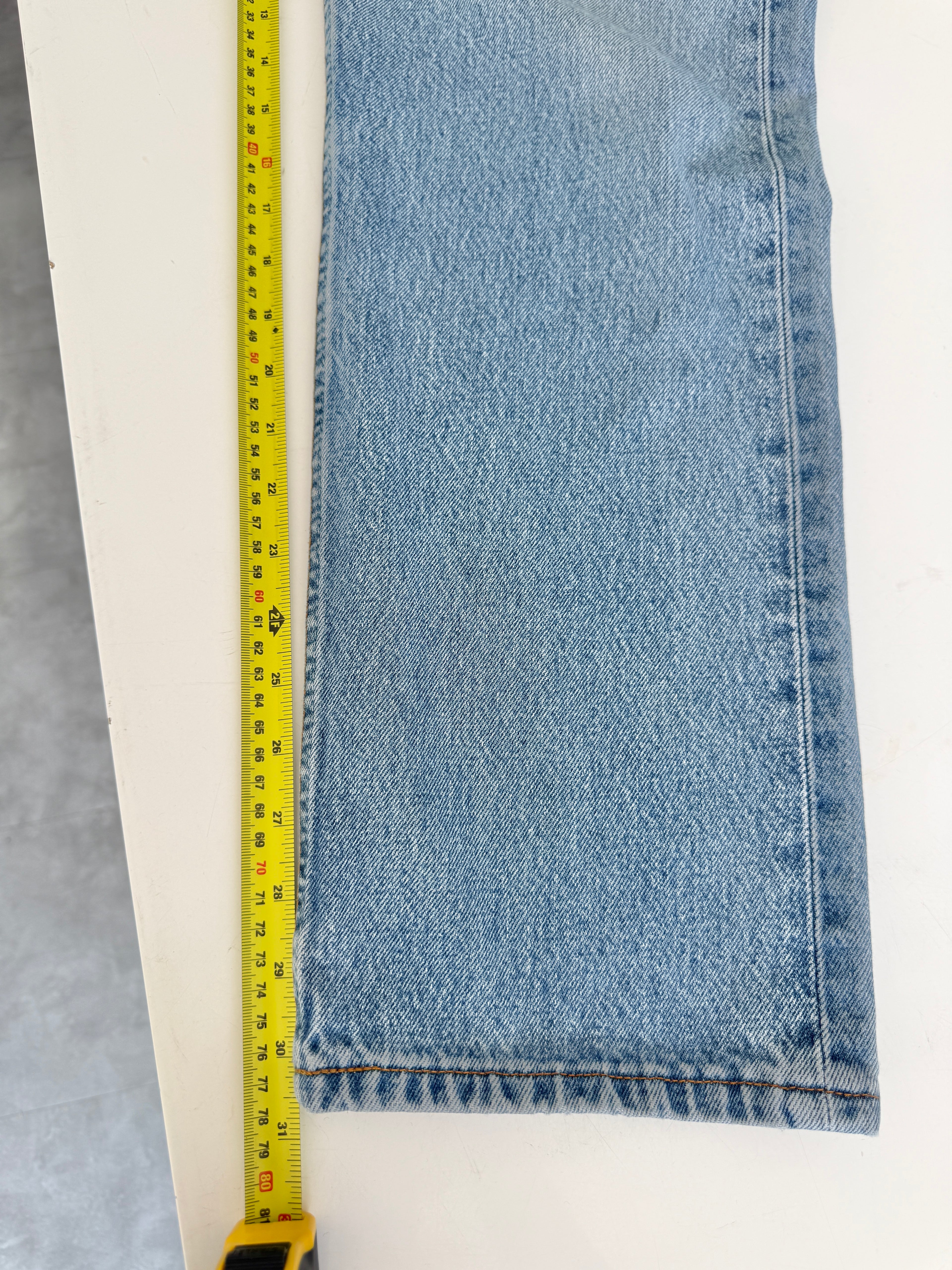 For Amanda - Soft W31 L30 vintage Levis 501 30/31” measured waist medium blue 501s Y2K
