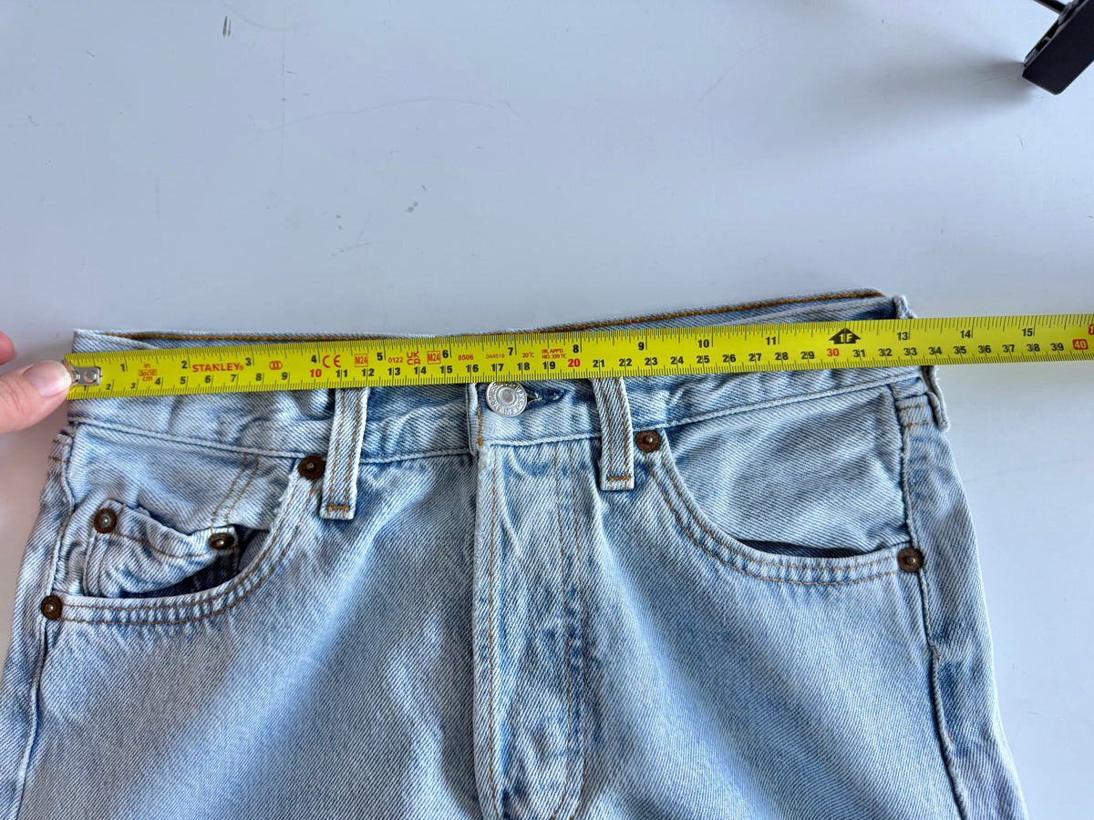 W25 L27 vintage Levis 501 light blue faded 24/25” measured waist 90s levis 501s