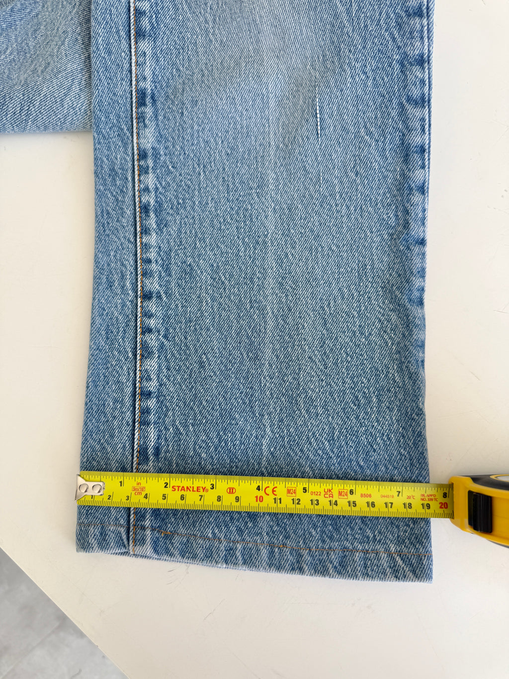 W25 L27 vintage Levis 501 24/25” measured fade light denim USA 501s 80s