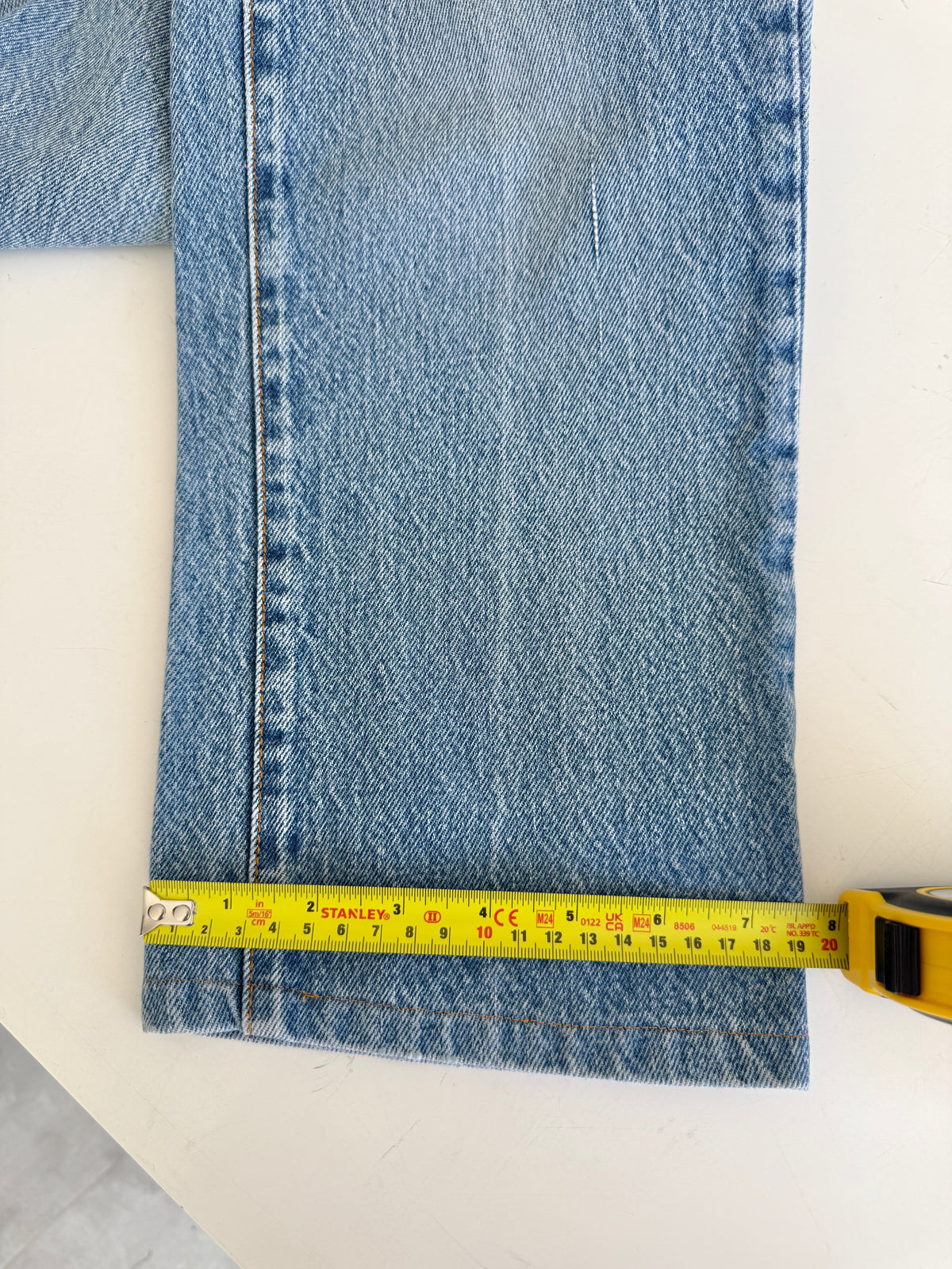 W25 L27 vintage Levis 501 24/25” measured fade light denim USA 501s 80s